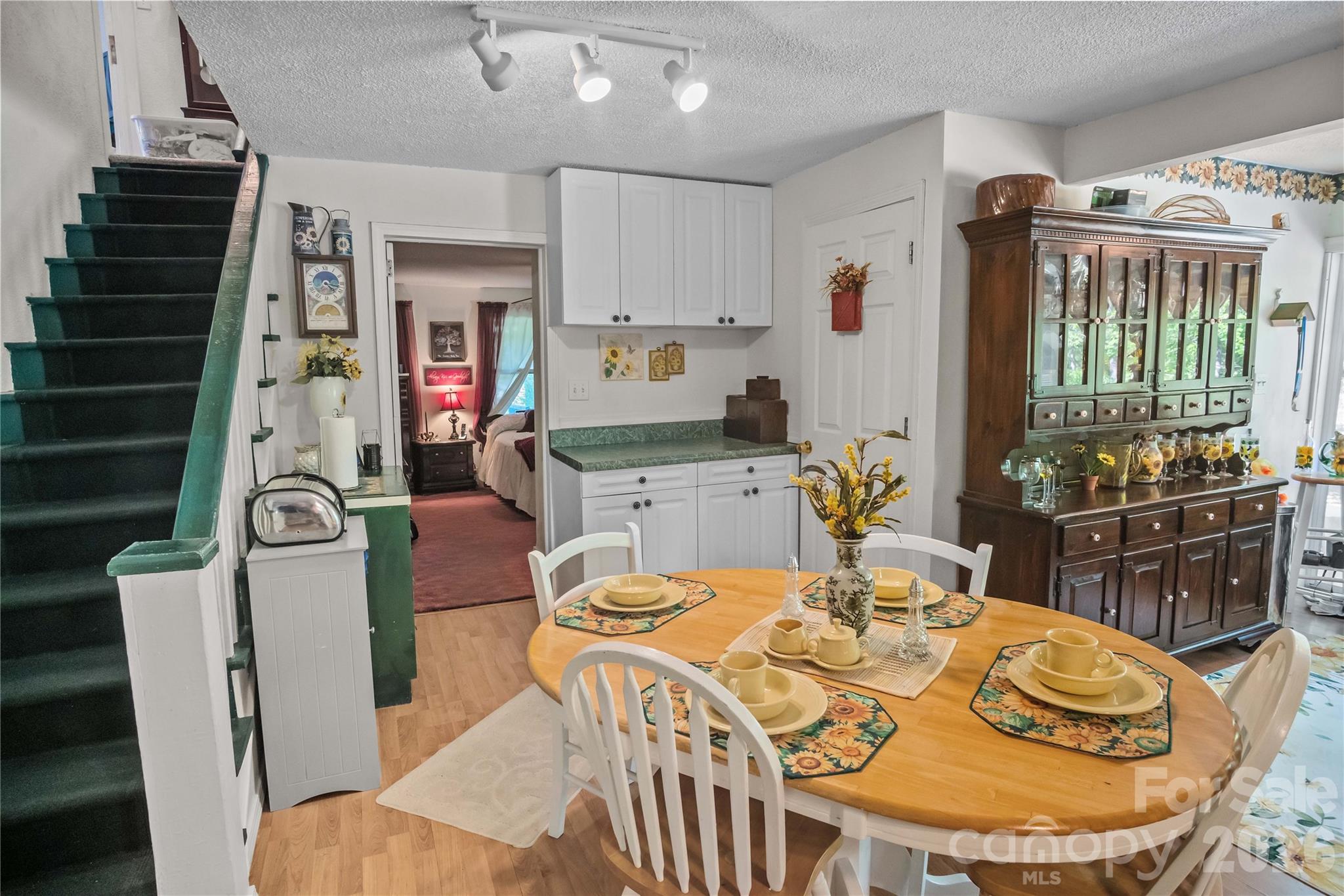 283 Constant Lane Property Photo 36