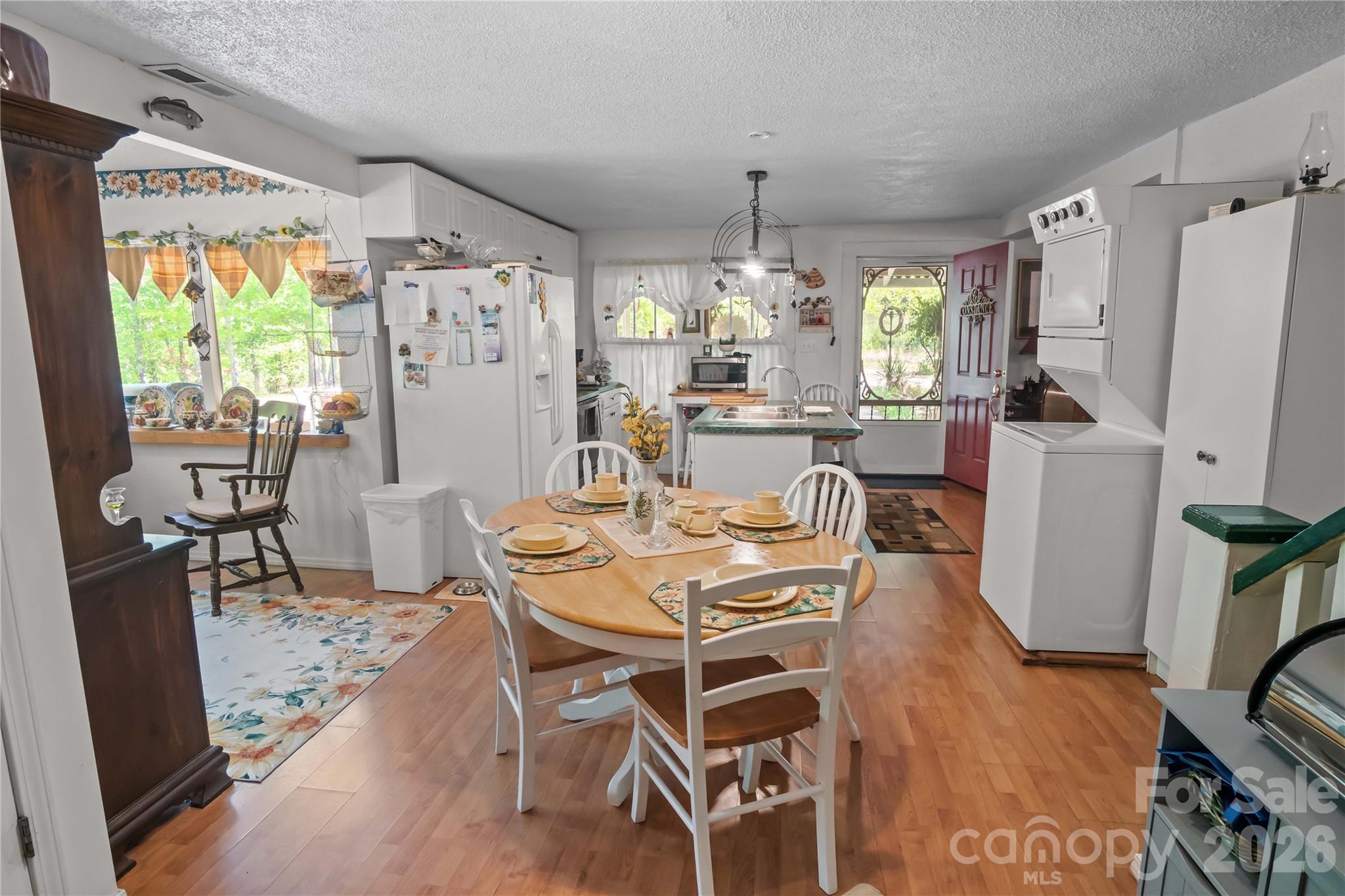 283 Constant Lane Property Photo 38