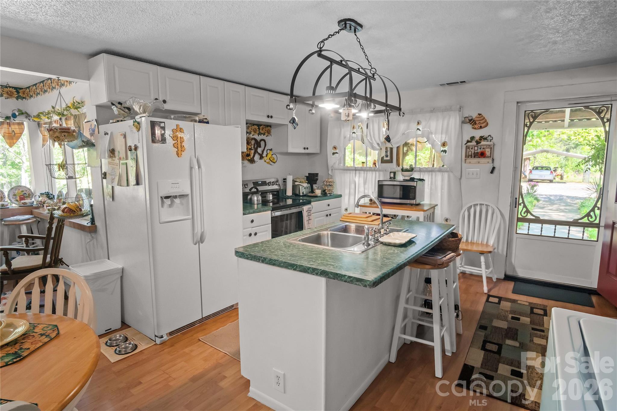 283 Constant Lane Property Photo 39