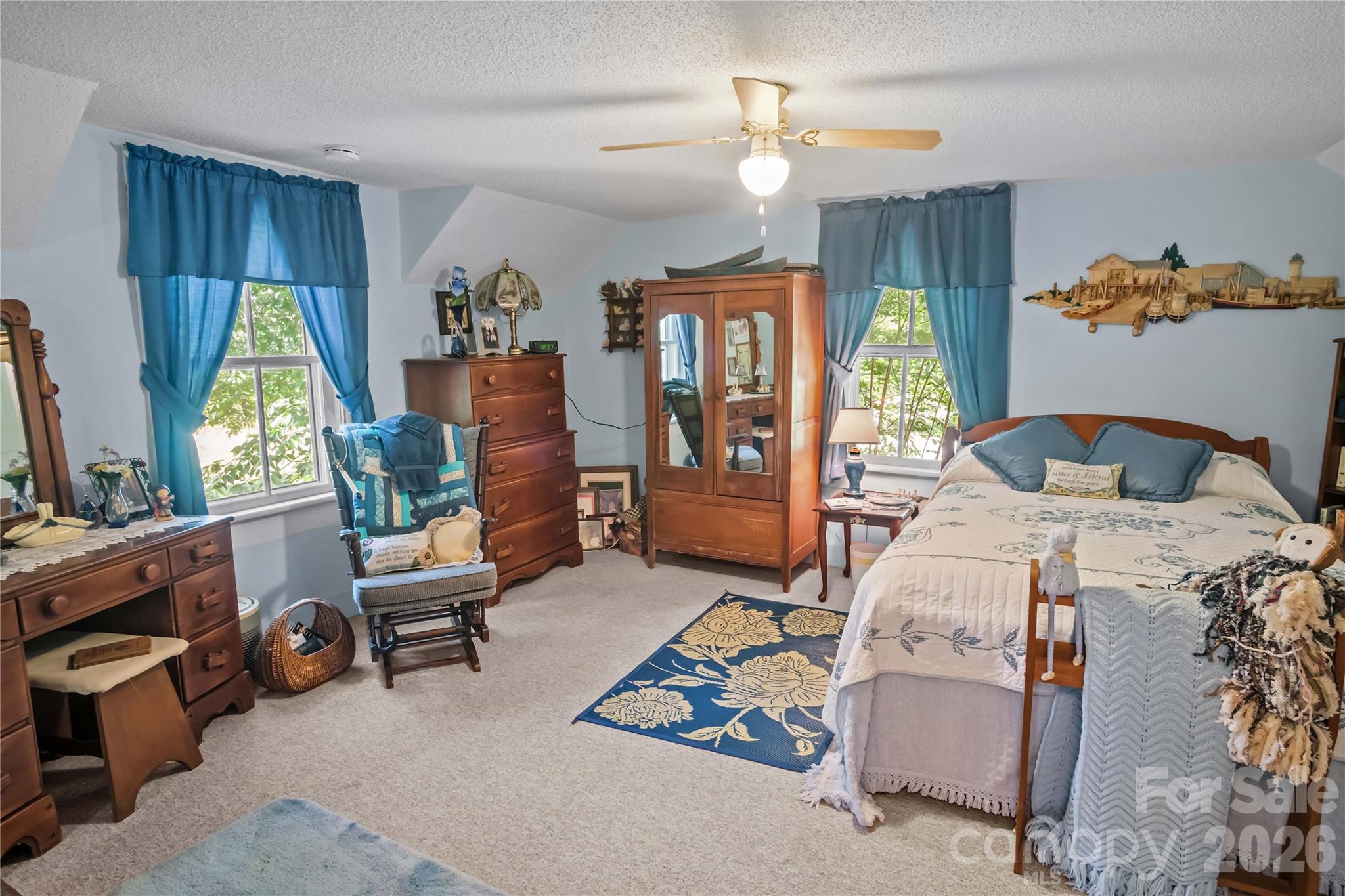 283 Constant Lane Property Photo 47