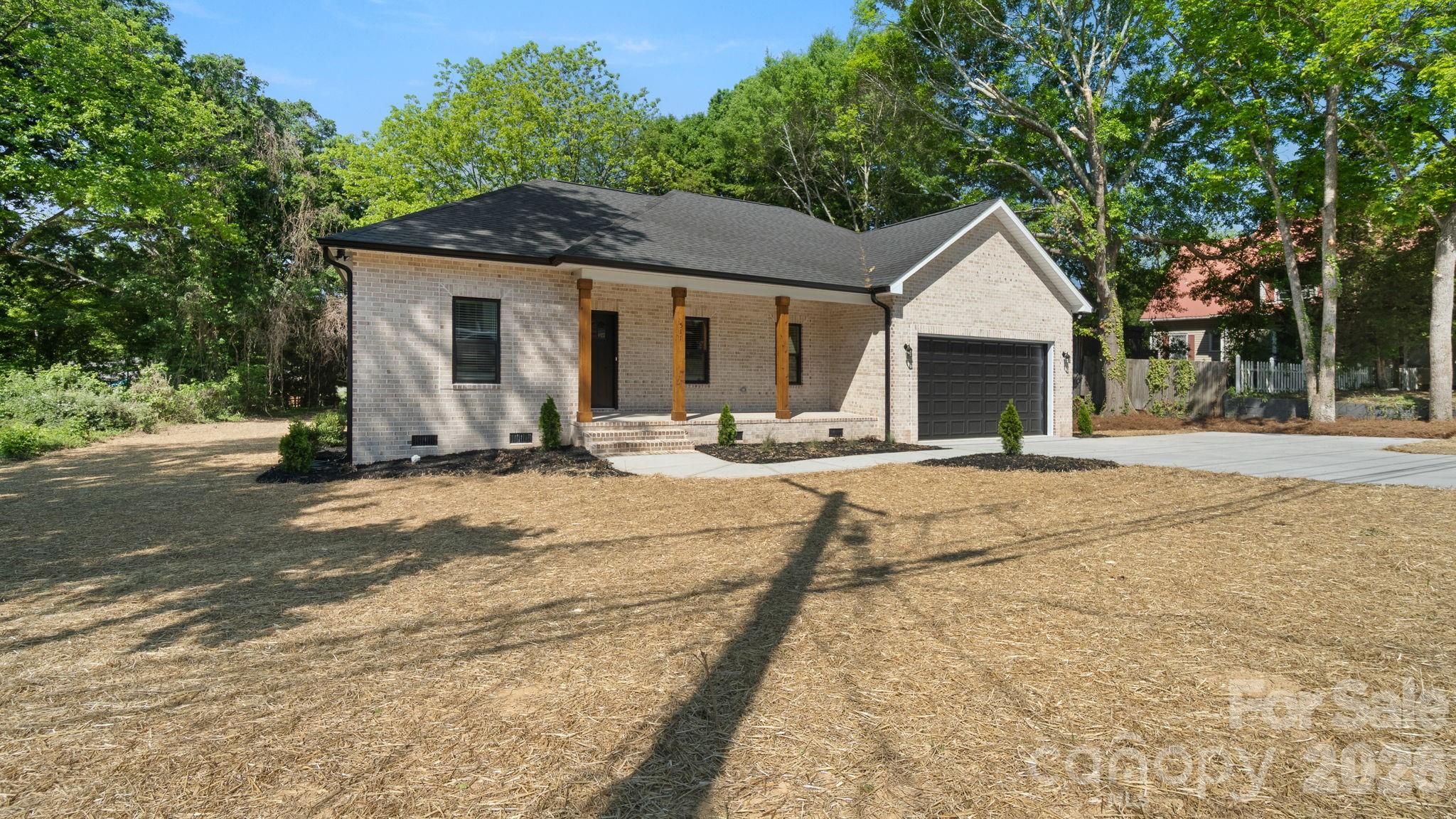 511 North Flint Street Property Photo 2