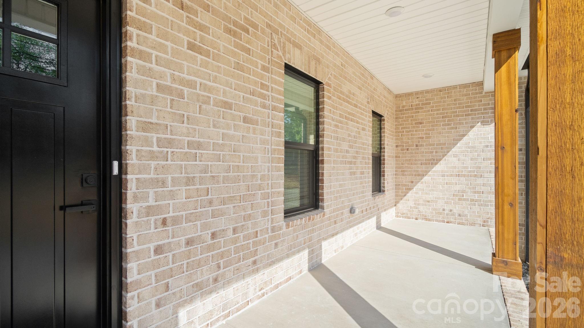 511 North Flint Street Property Photo 5