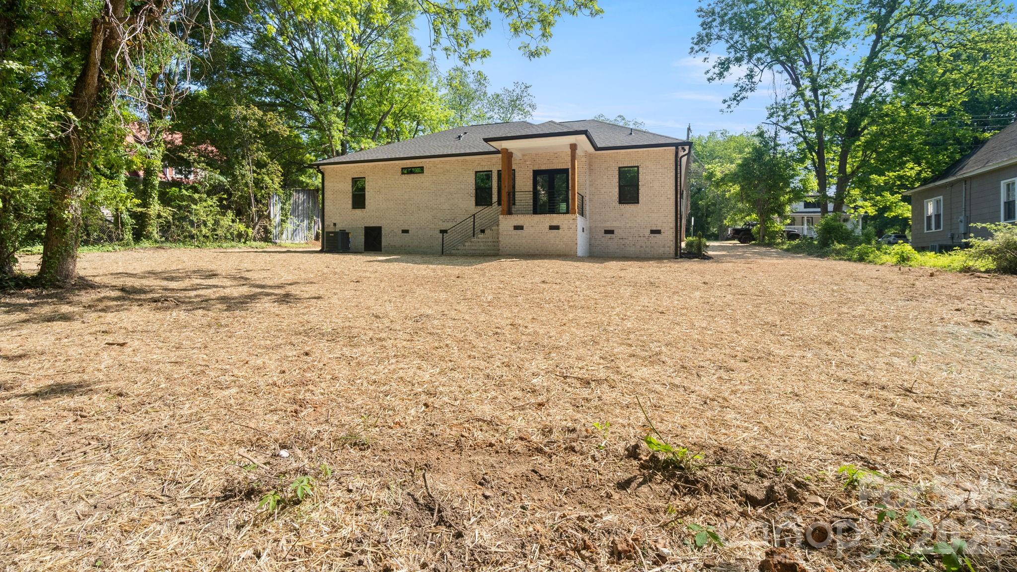 511 North Flint Street Property Photo 29