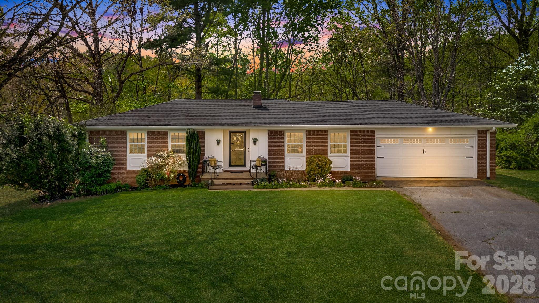37 Duck Drive Property Photo 1