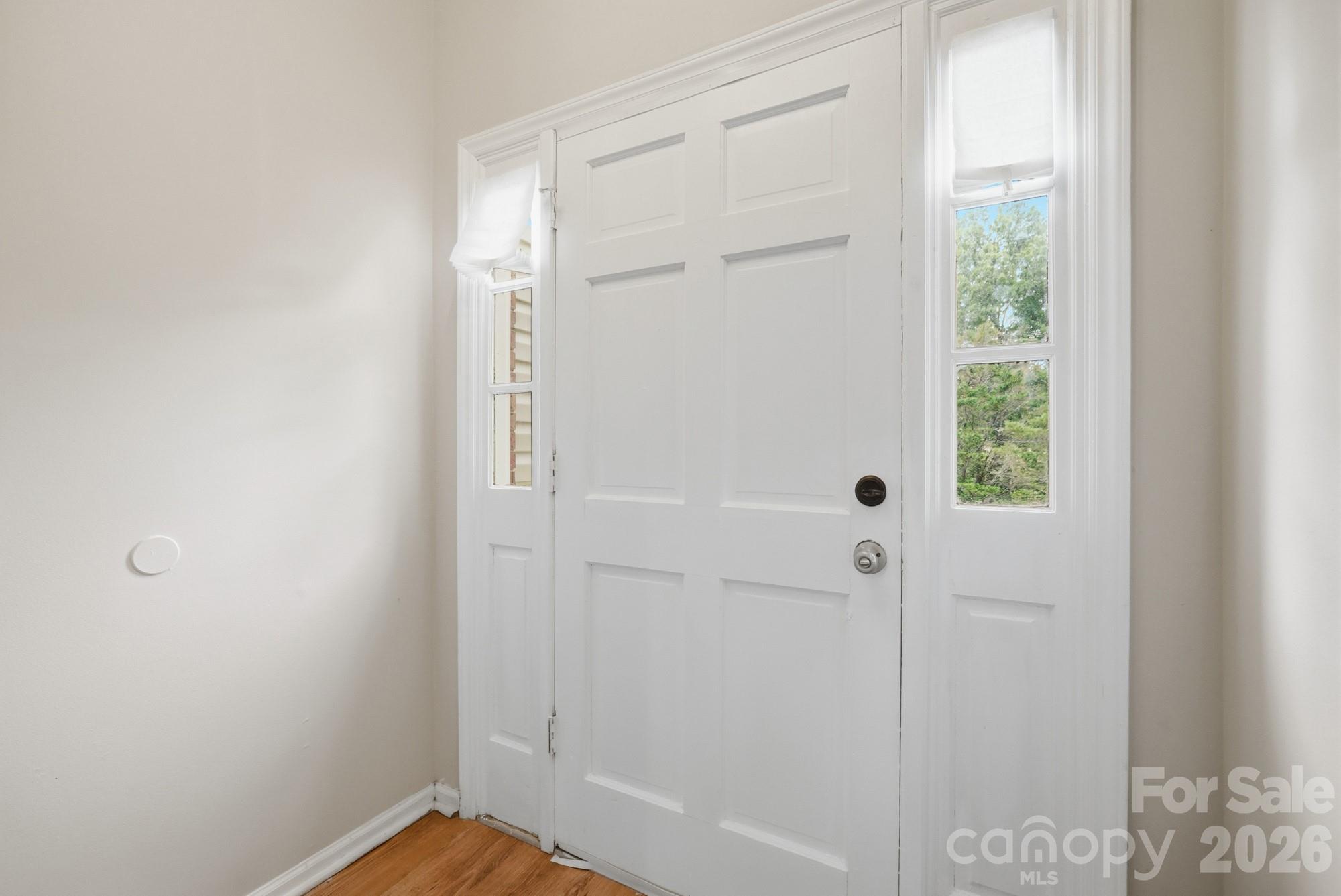 908 Forest Drive Property Photo 6