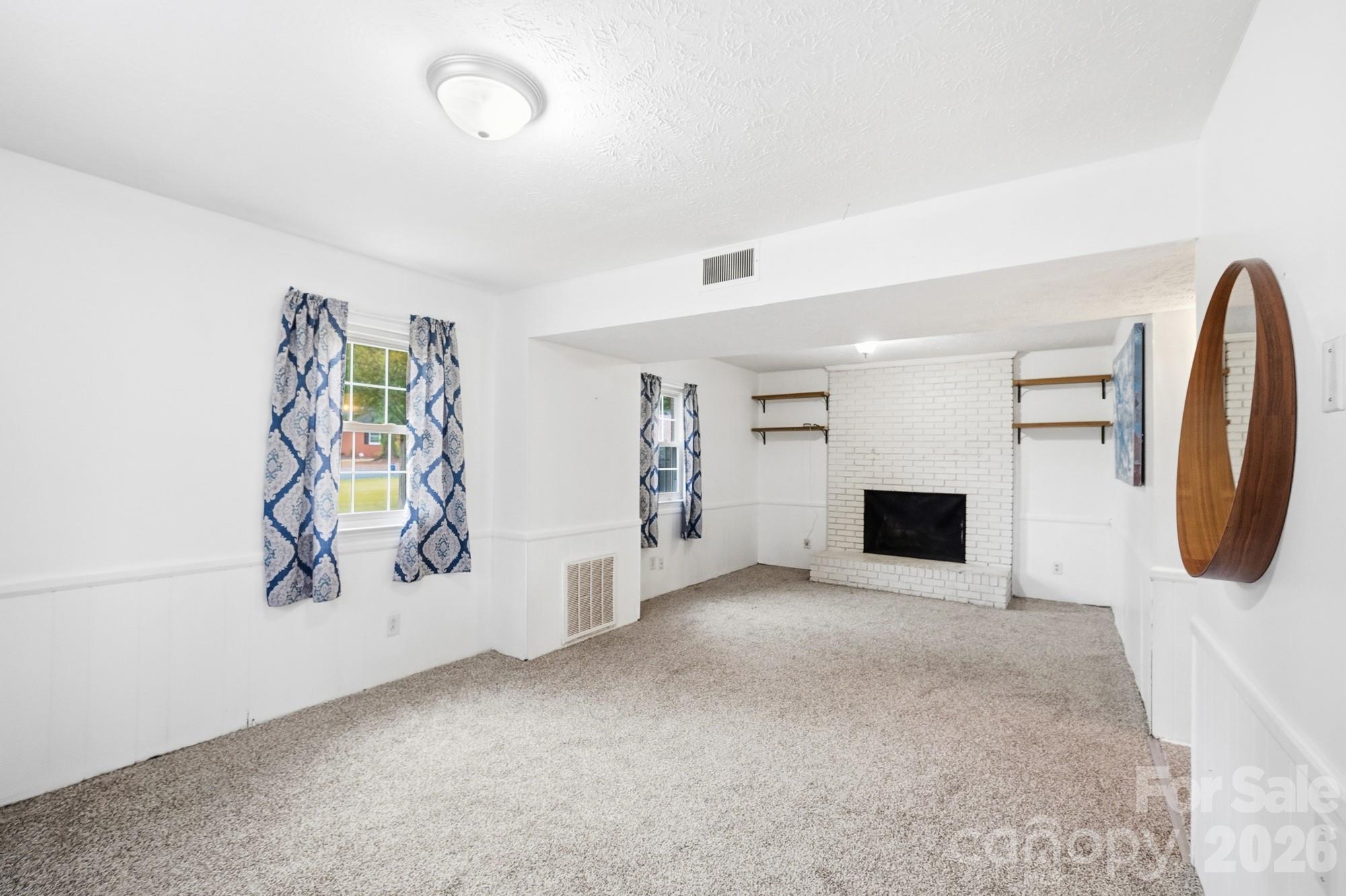 908 Forest Drive Property Photo 10