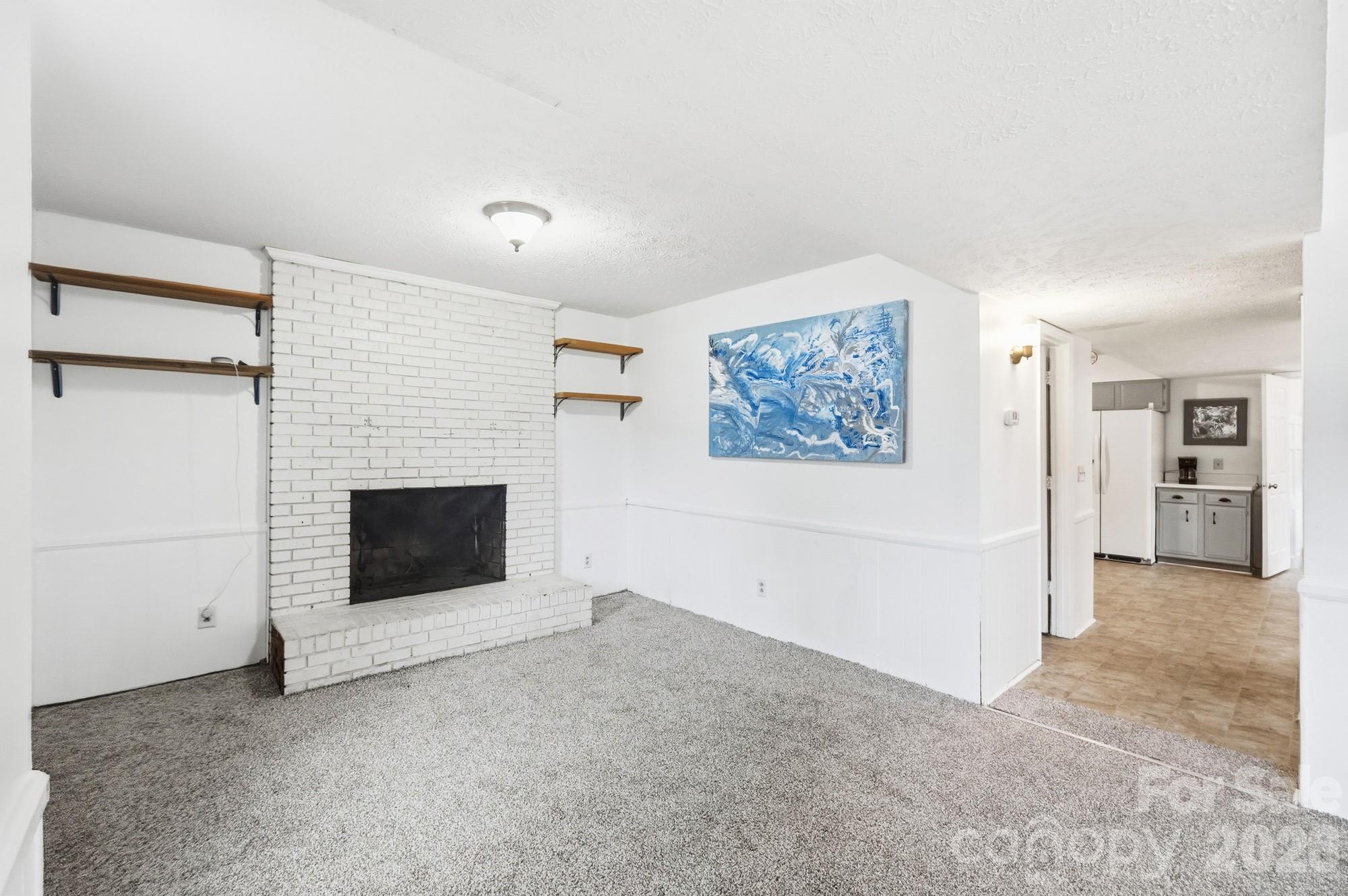908 Forest Drive Property Photo 11