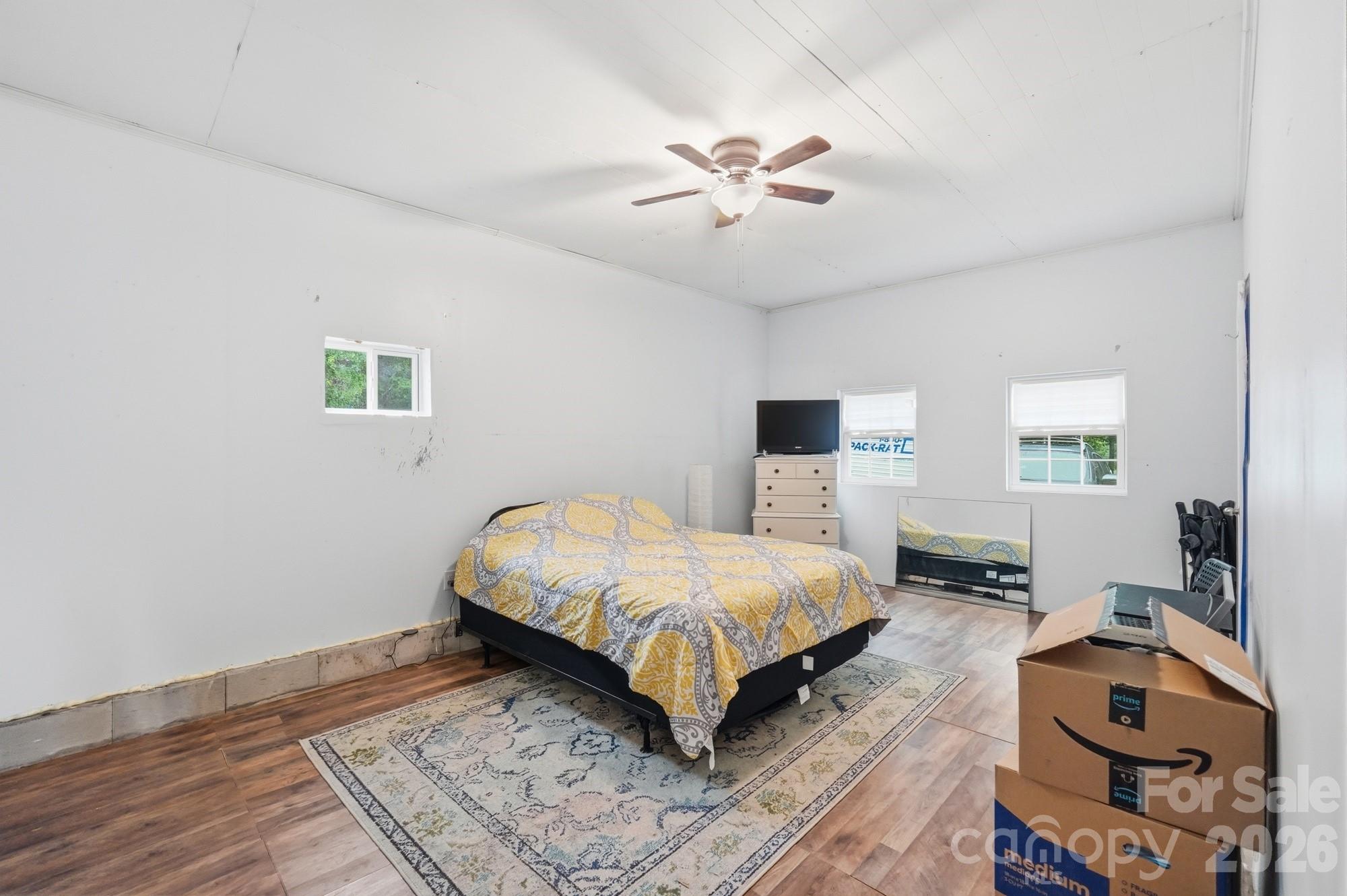 908 Forest Drive Property Photo 23