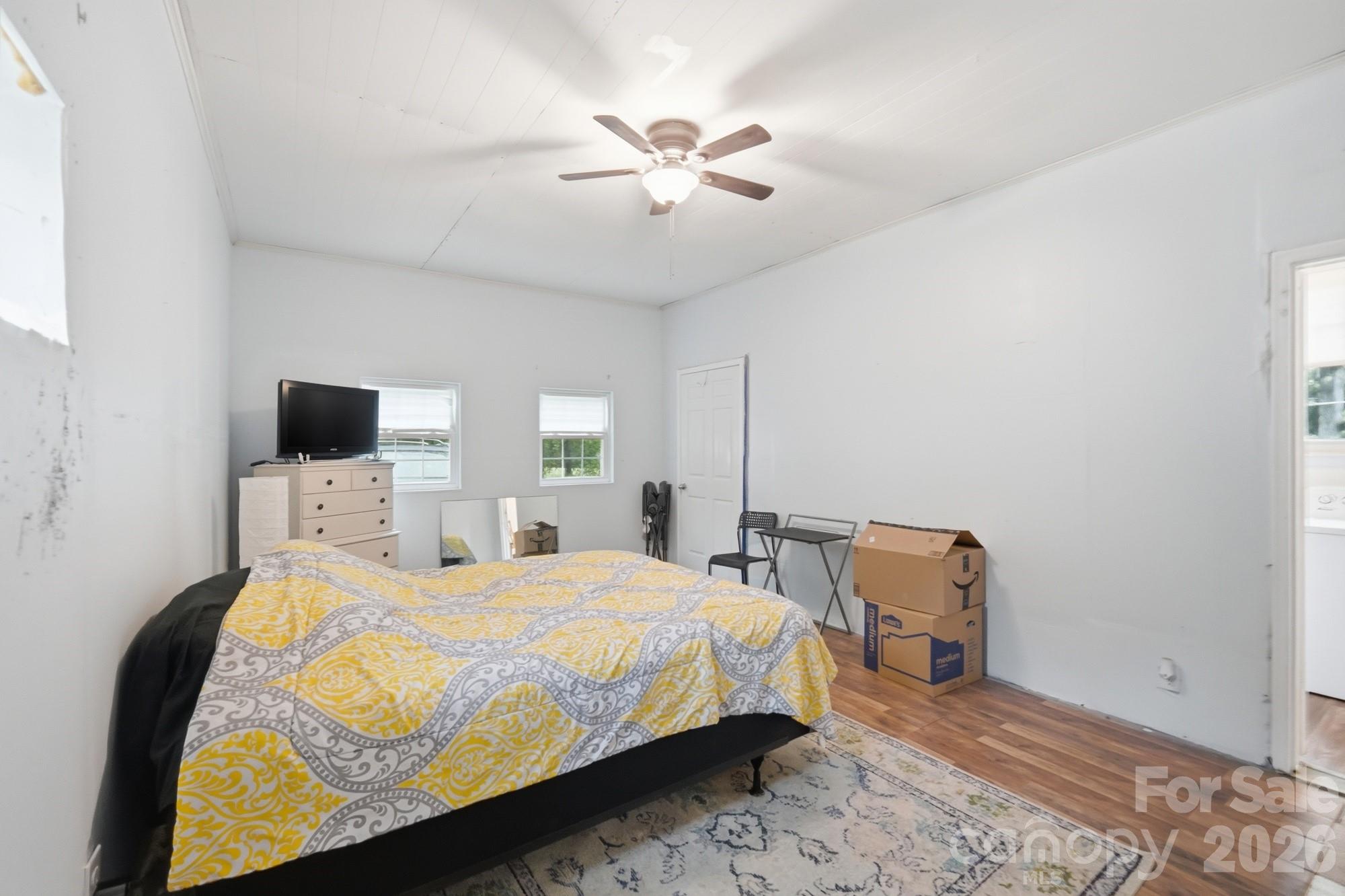 908 Forest Drive Property Photo 24