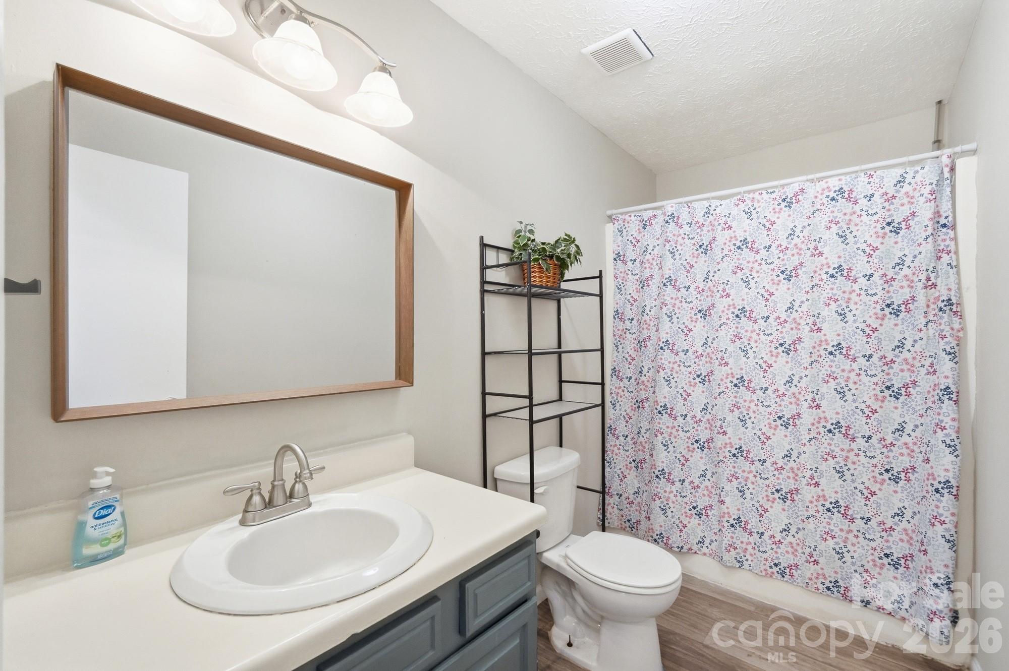908 Forest Drive Property Photo 34