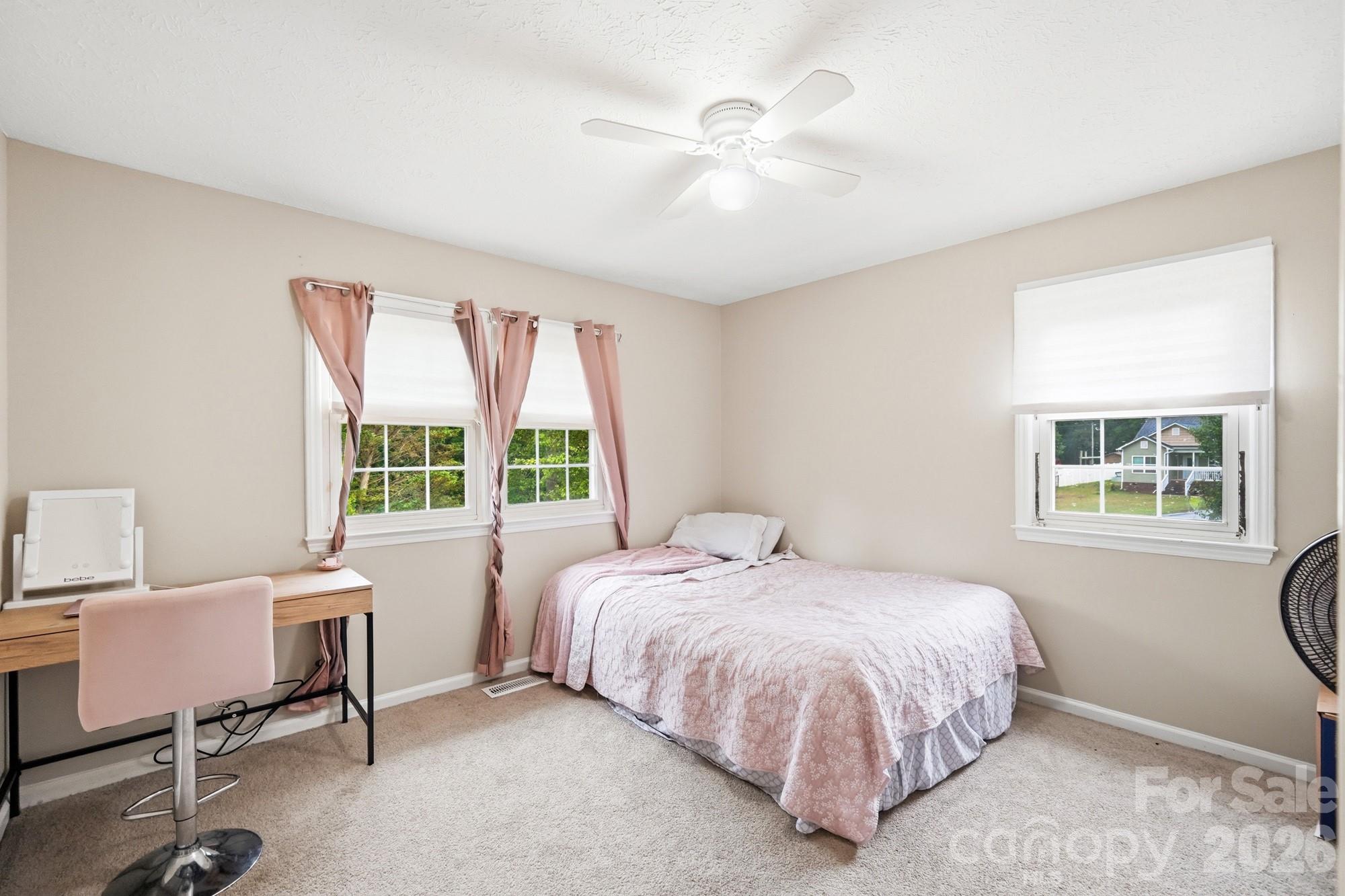 908 Forest Drive Property Photo 36
