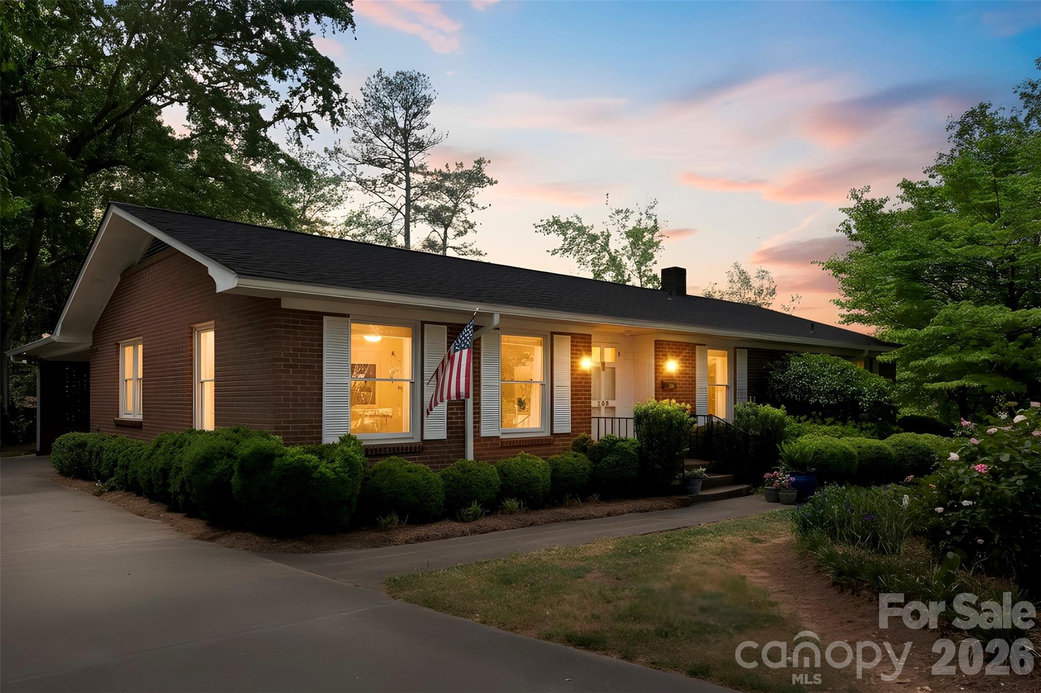208 S Dixie Street Property Photo 36