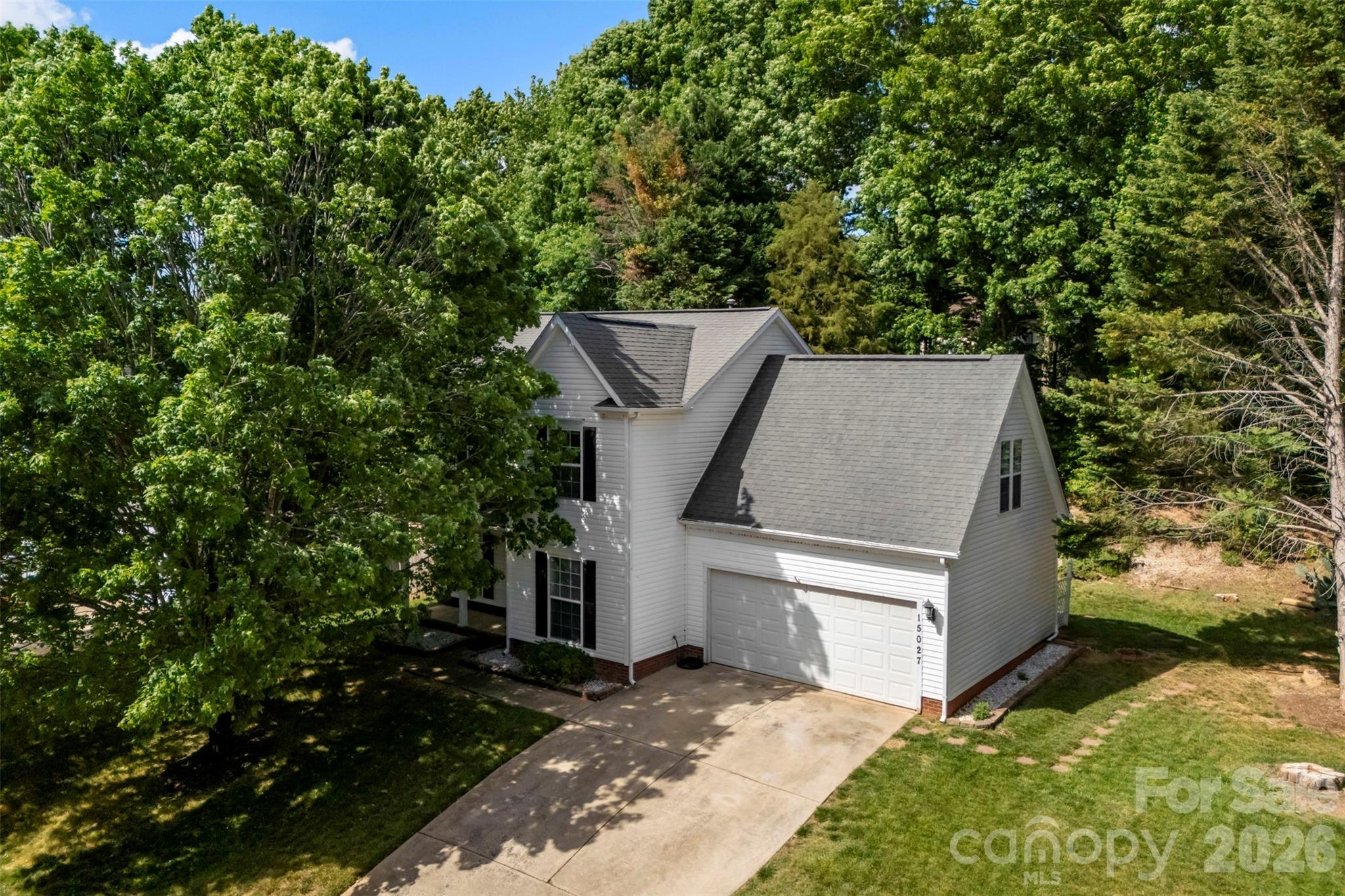 15027 Ashlight Drive Property Photo 4