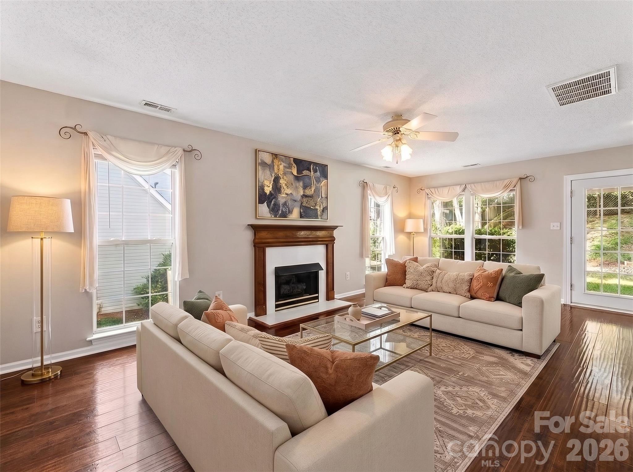 15027 Ashlight Drive Property Photo 5