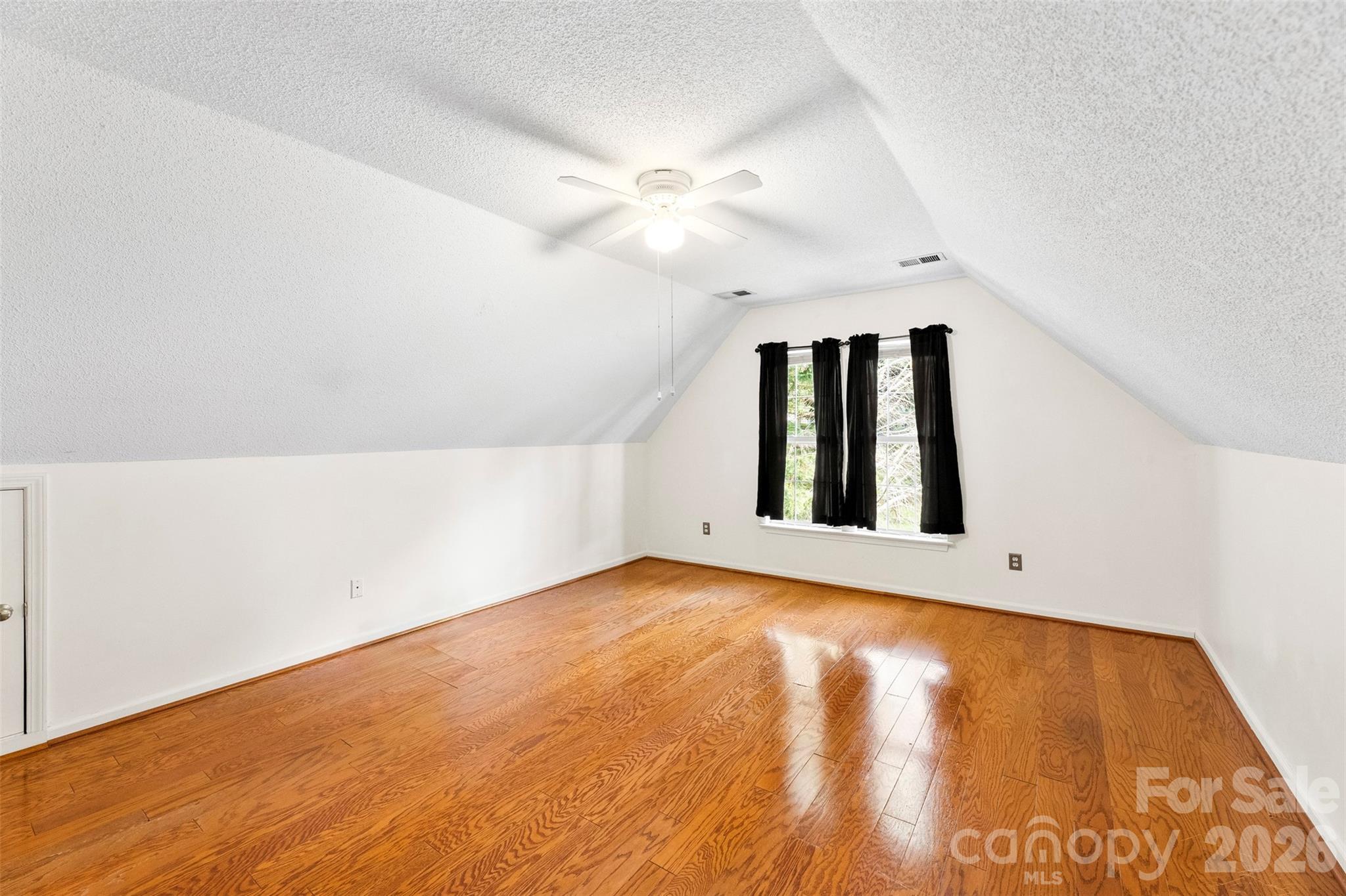 15027 Ashlight Drive Property Photo 28