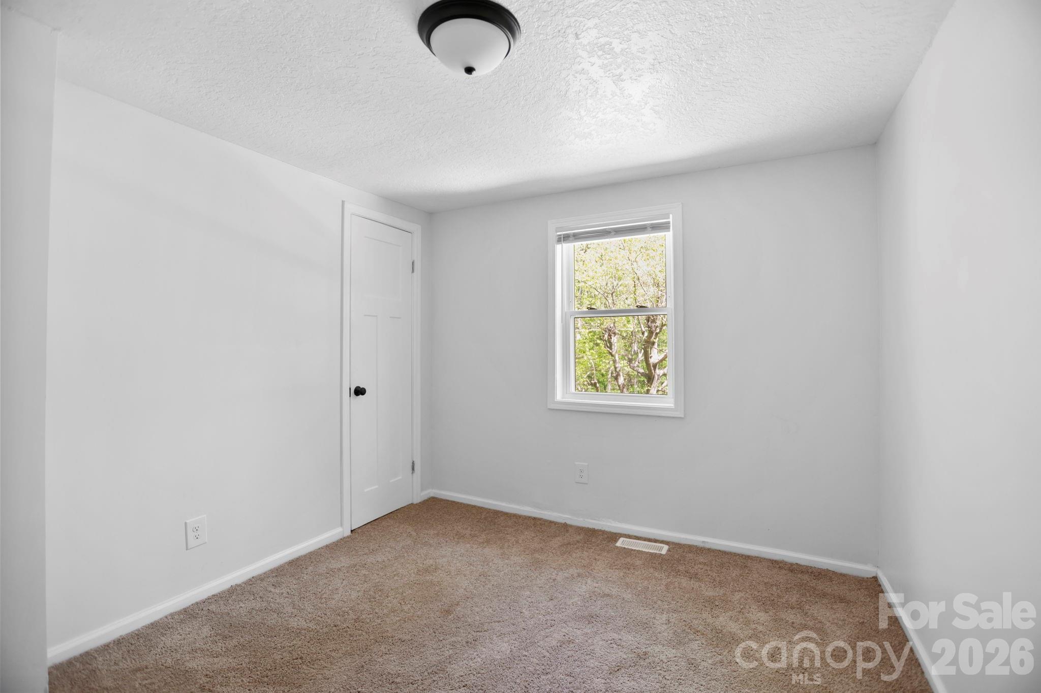 1007 N Fork Road Property Photo 18