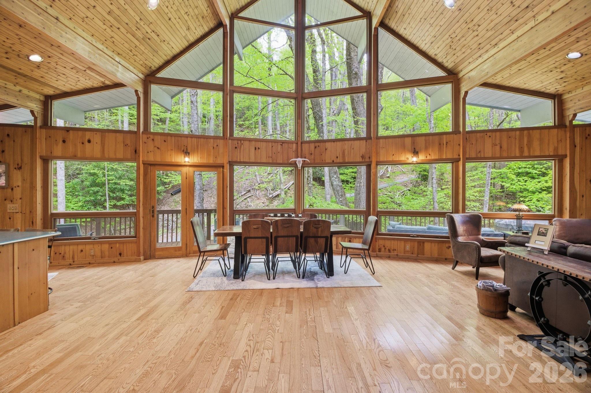 401 Saratoga None Property Photo 3