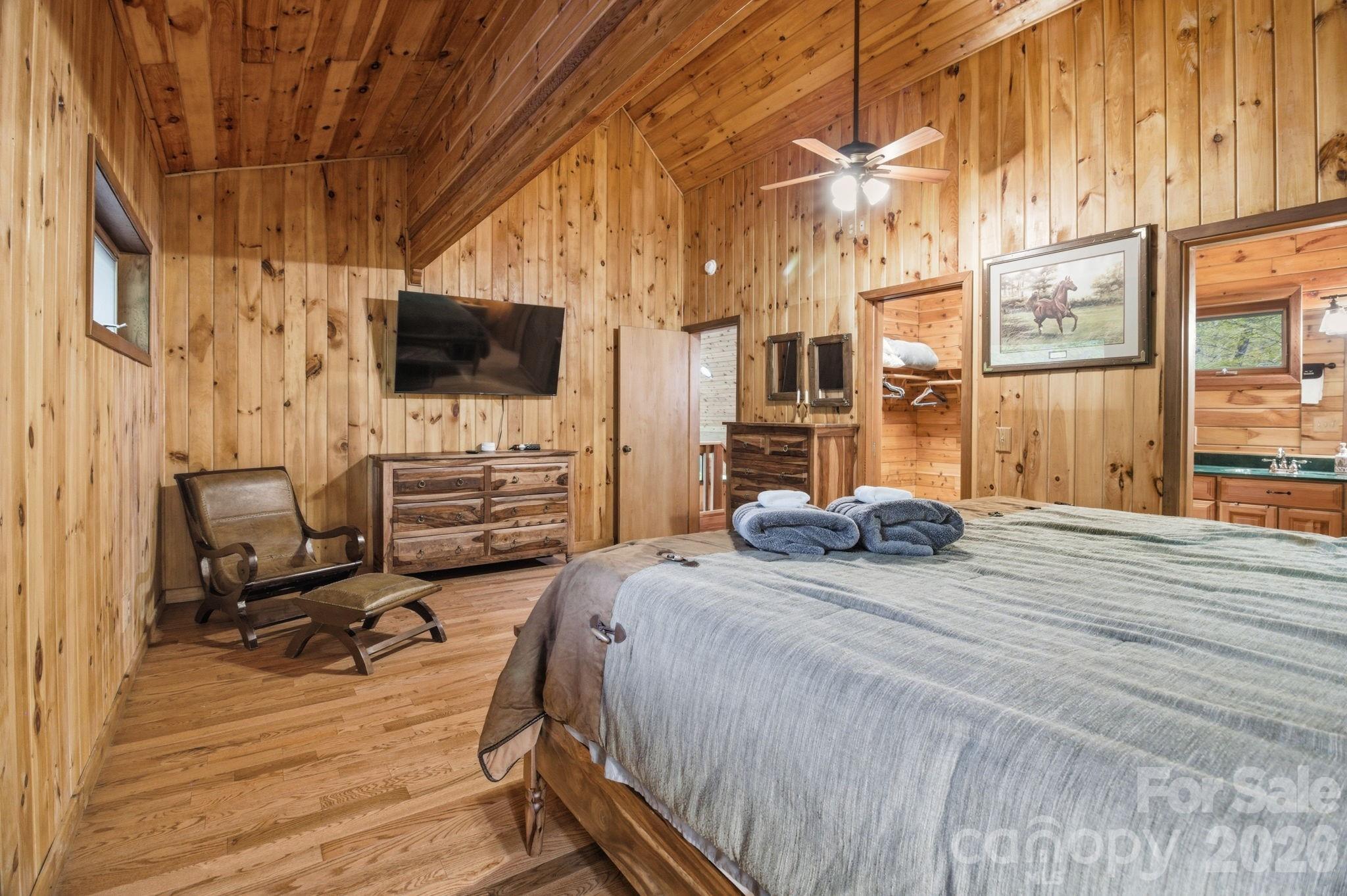 401 Saratoga None Property Photo 11