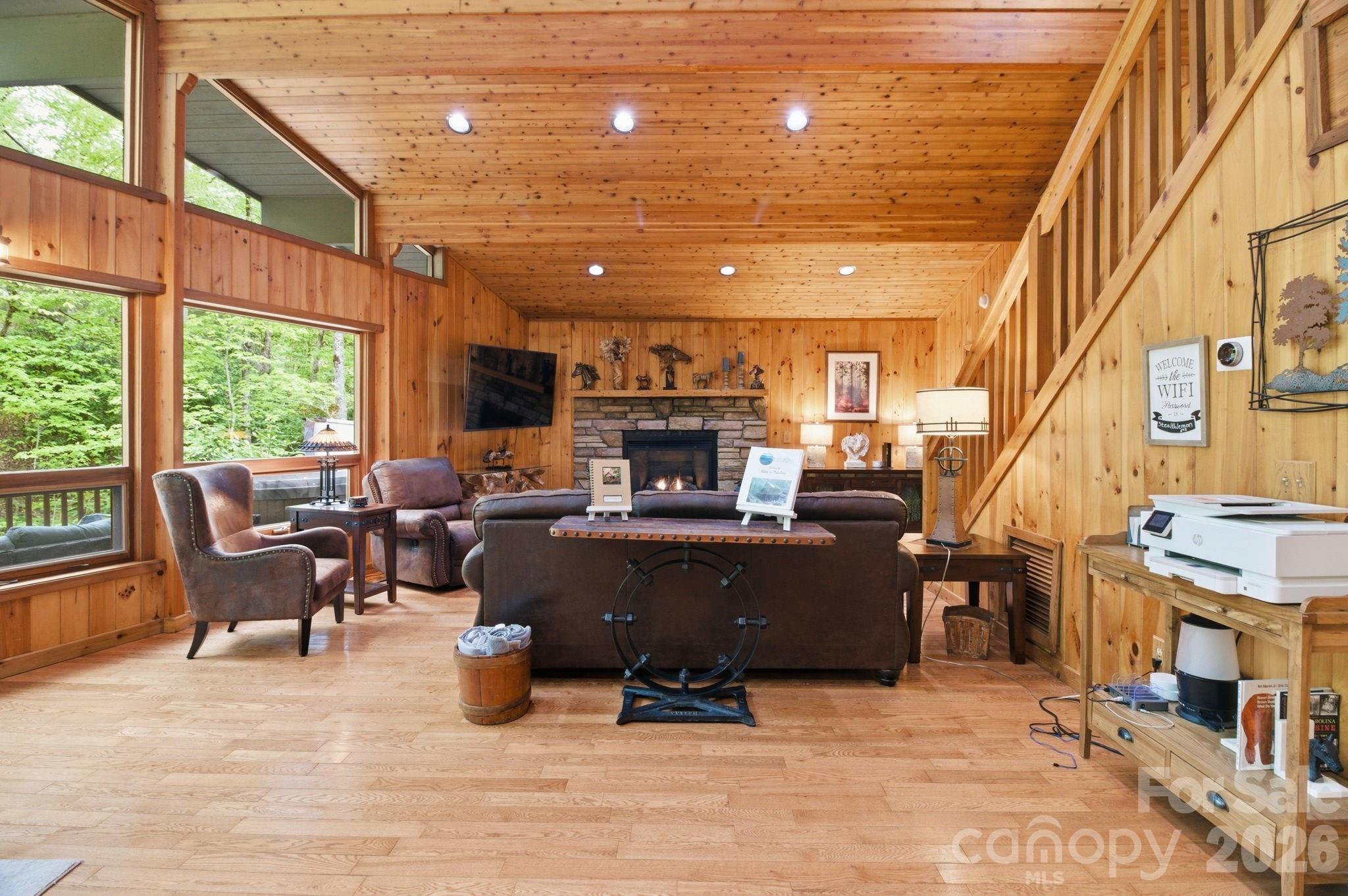 401 Saratoga None Property Photo 18