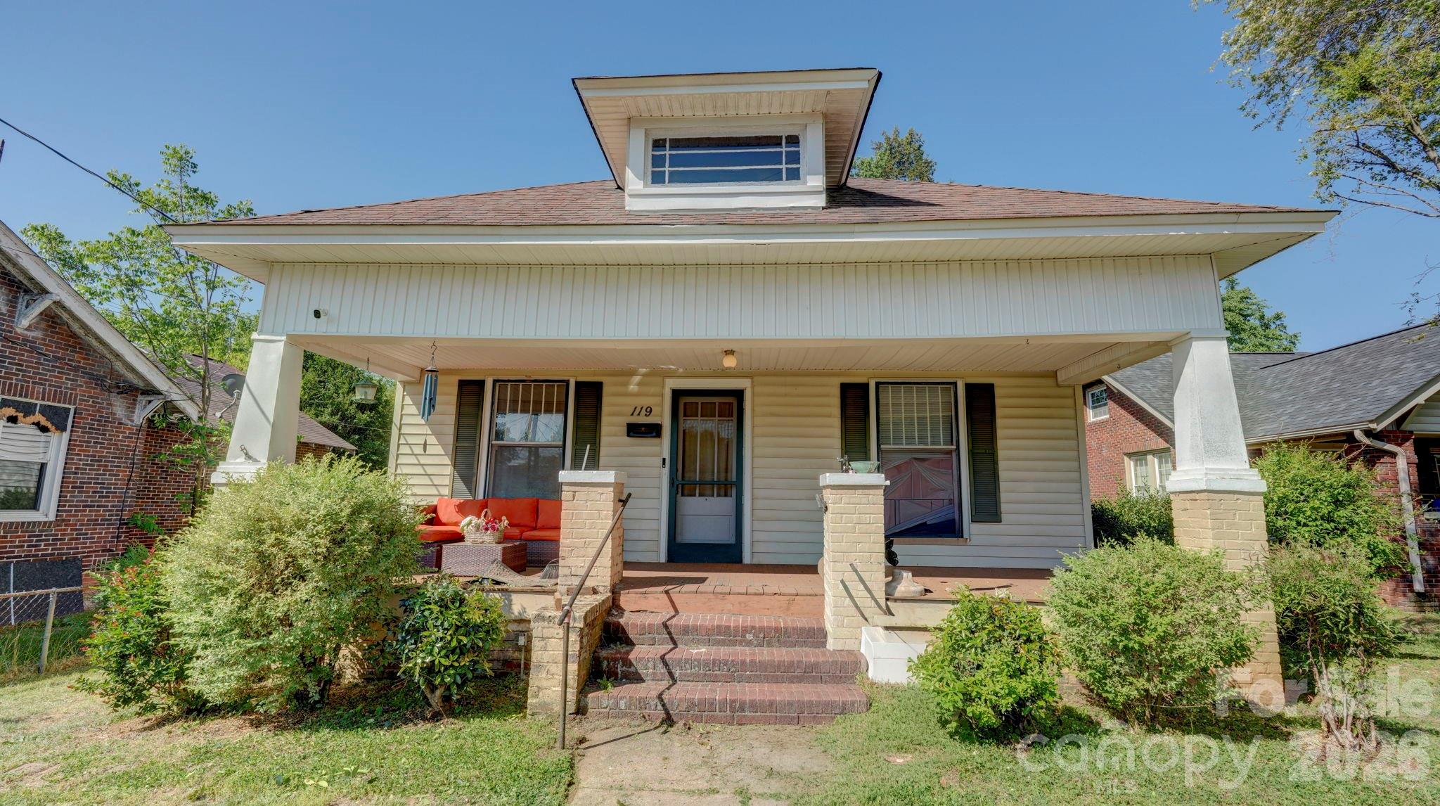 119 Heilig Avenue Property Photo 2