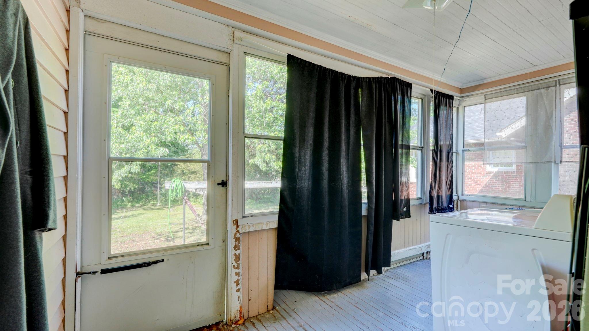 119 Heilig Avenue Property Photo 26