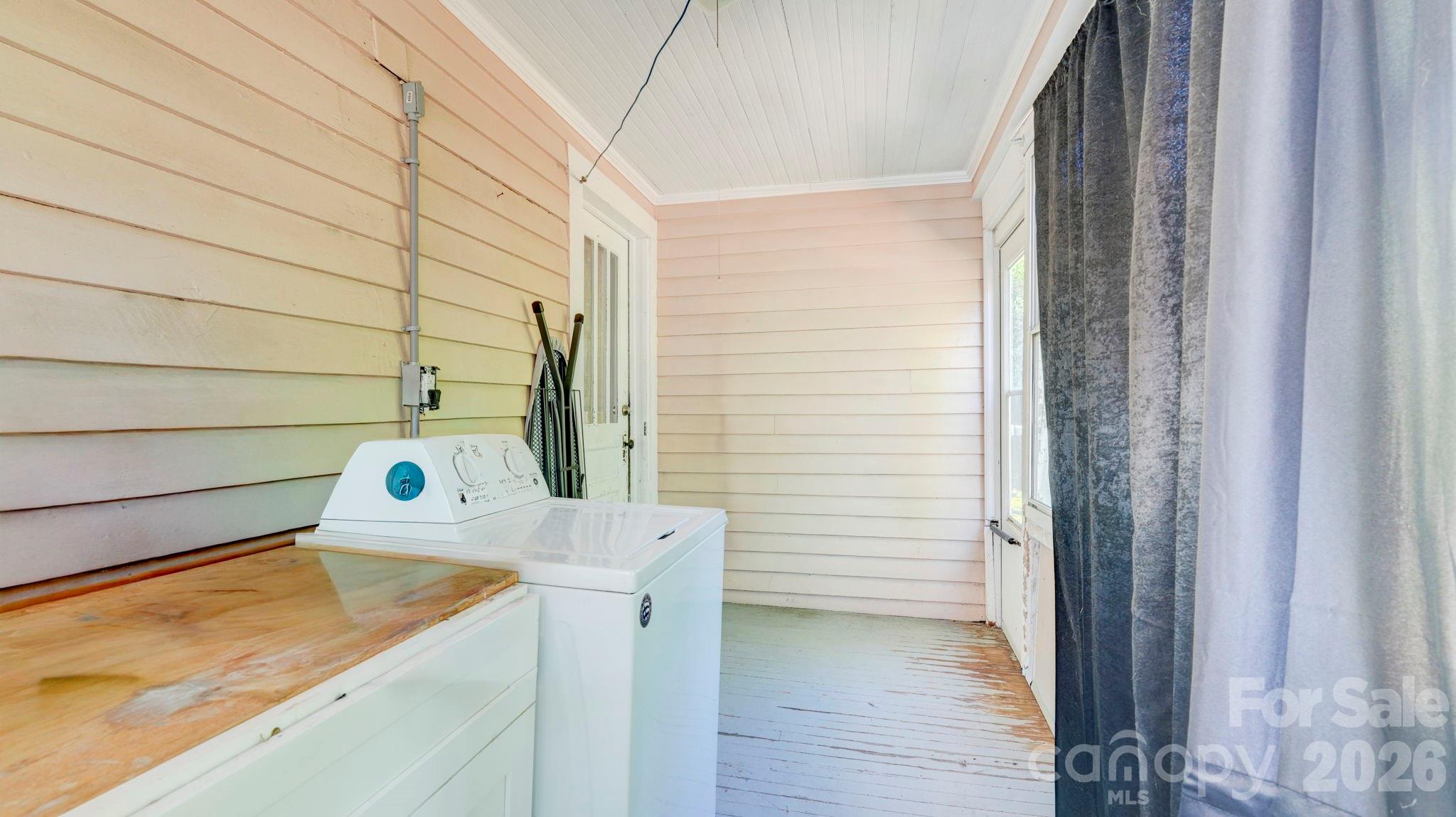 119 Heilig Avenue Property Photo 28