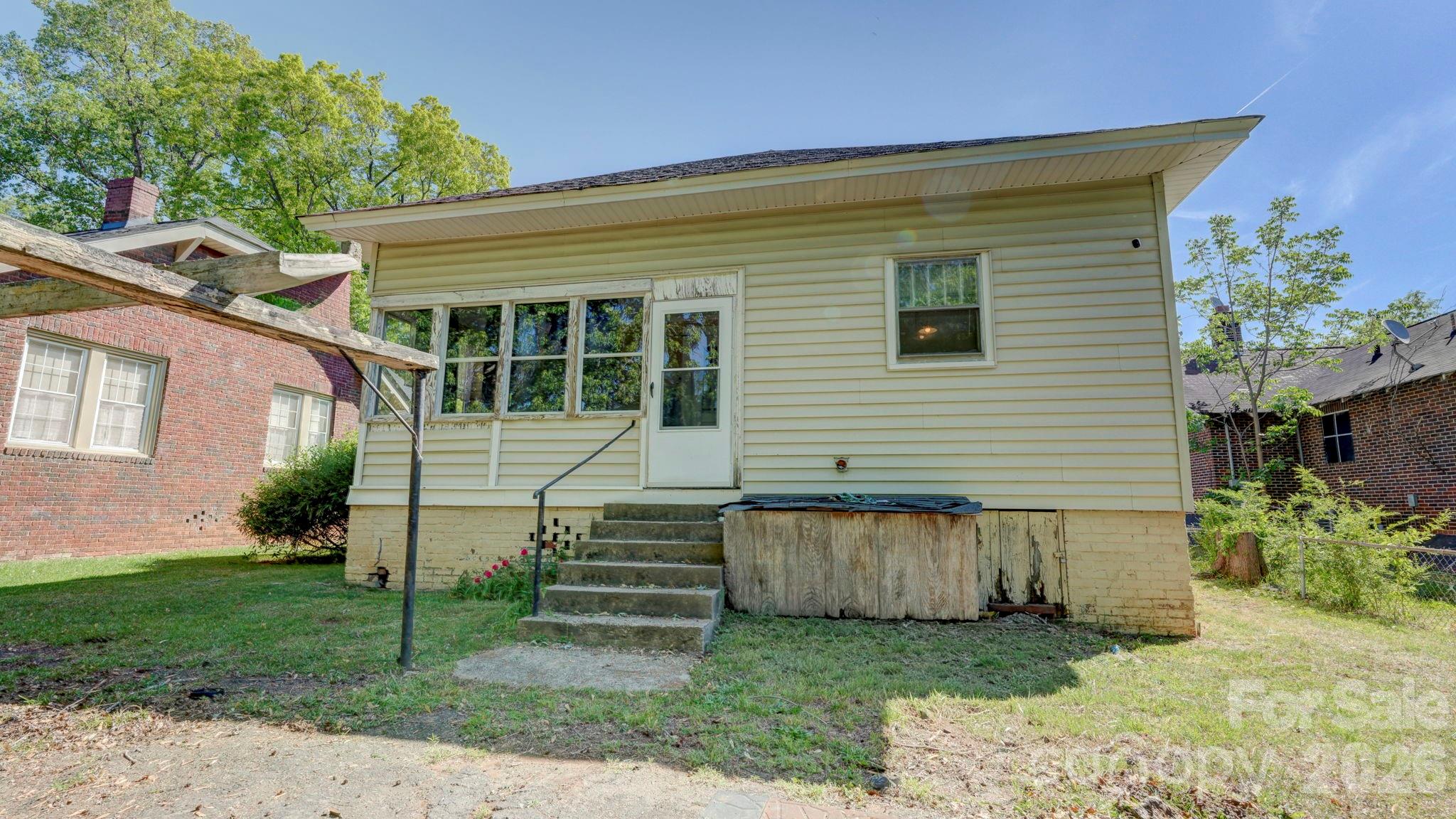 119 Heilig Avenue Property Photo 32