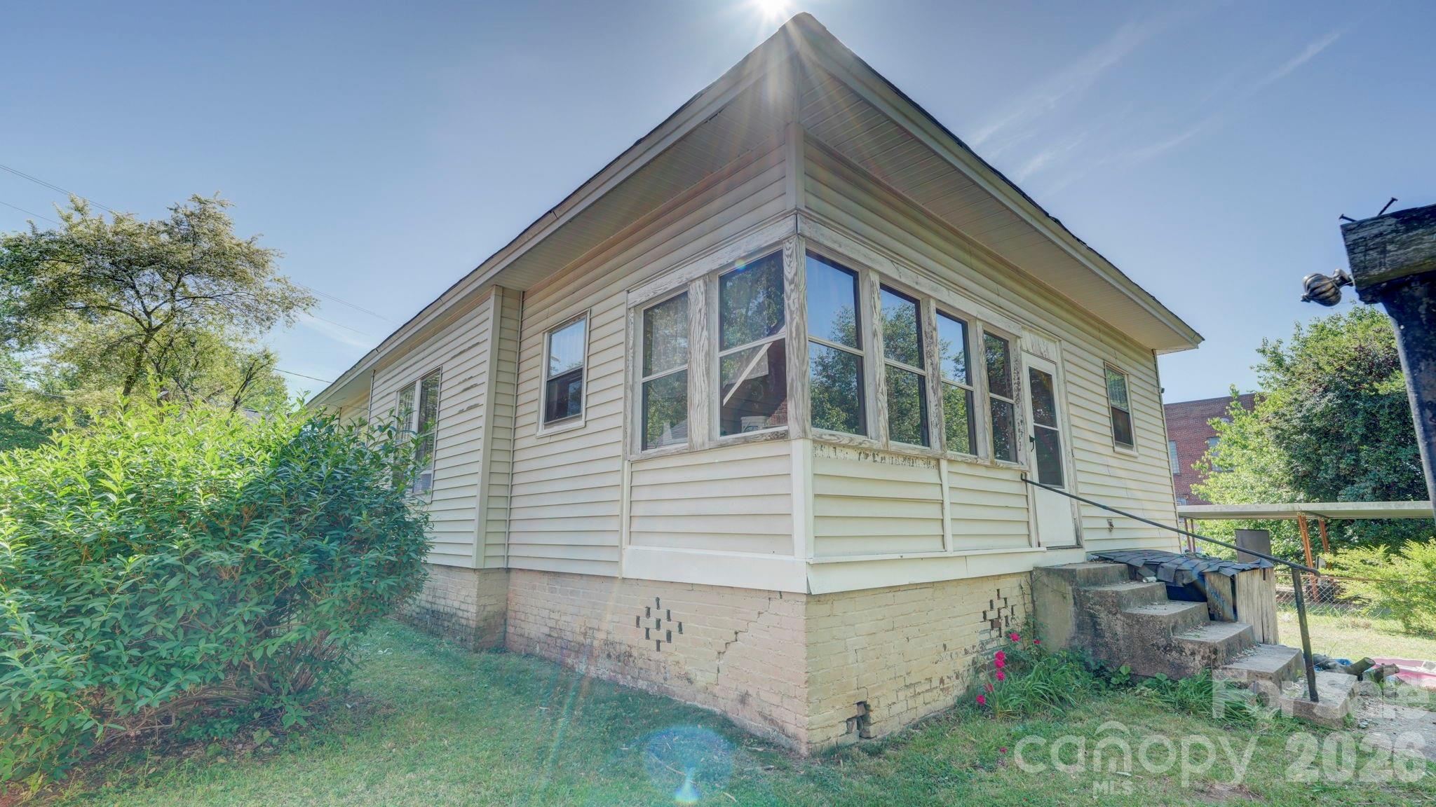119 Heilig Avenue Property Photo 33