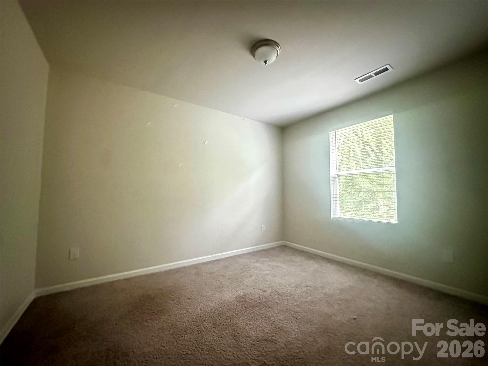 1050 Glenbriar Court Property Photo 19