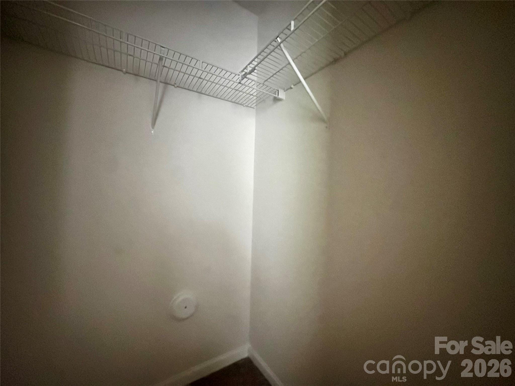 1050 Glenbriar Court Property Photo 20