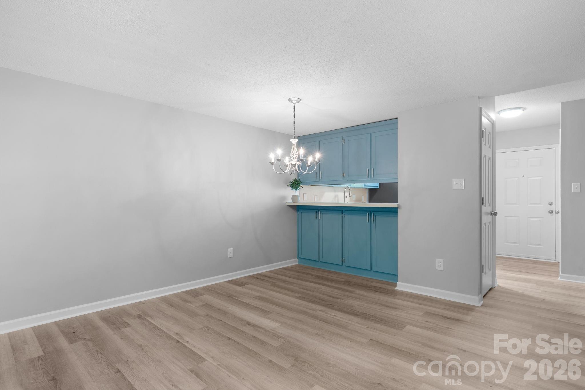 239 13th Avenue Place 6 Property Photo 11