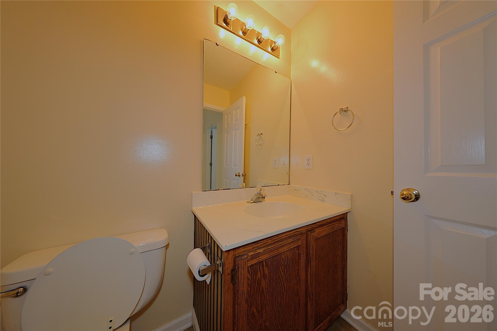 3221 Nedmore Court Property Photo 9