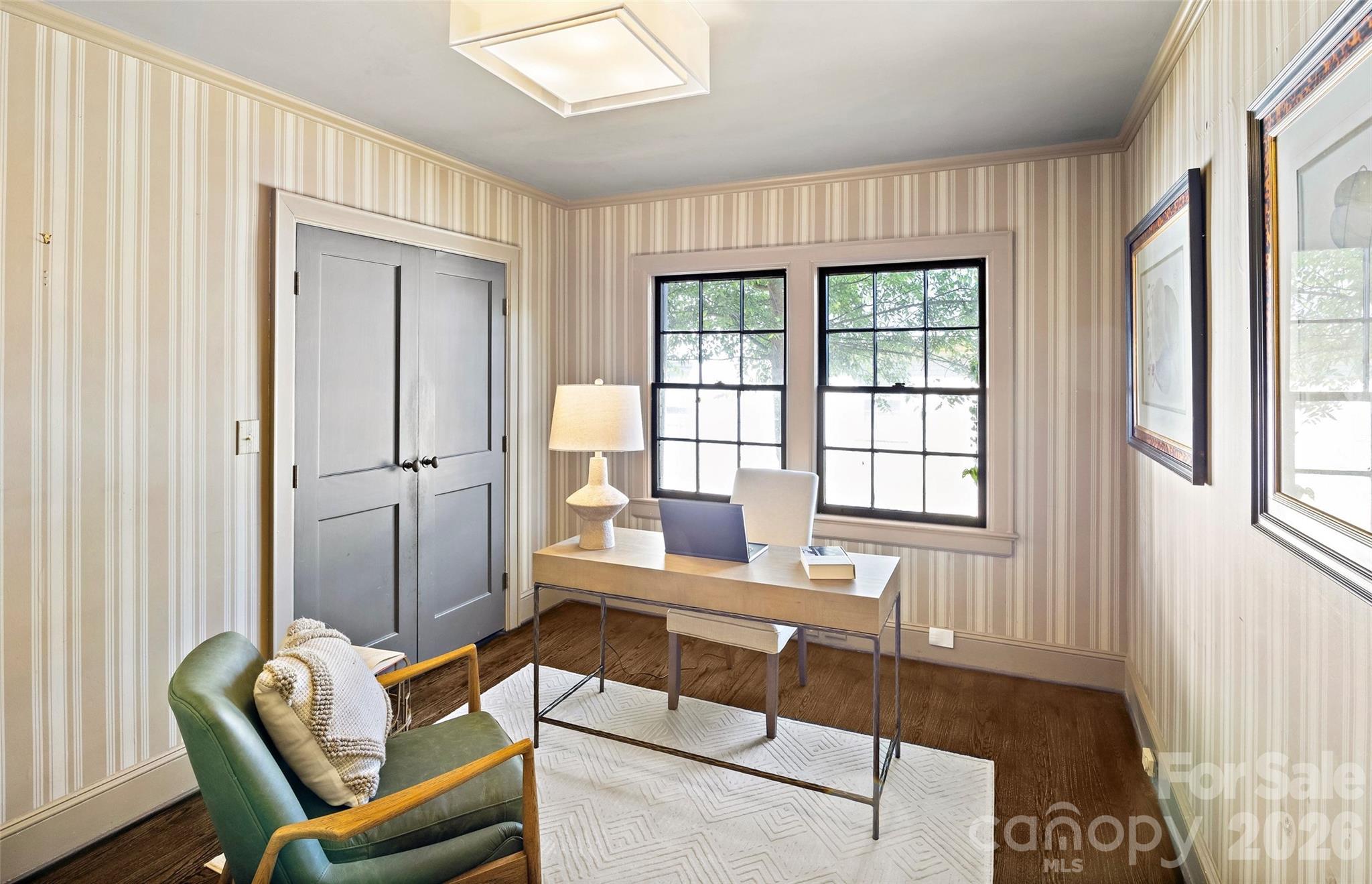 208 Wales Avenue Property Photo 12
