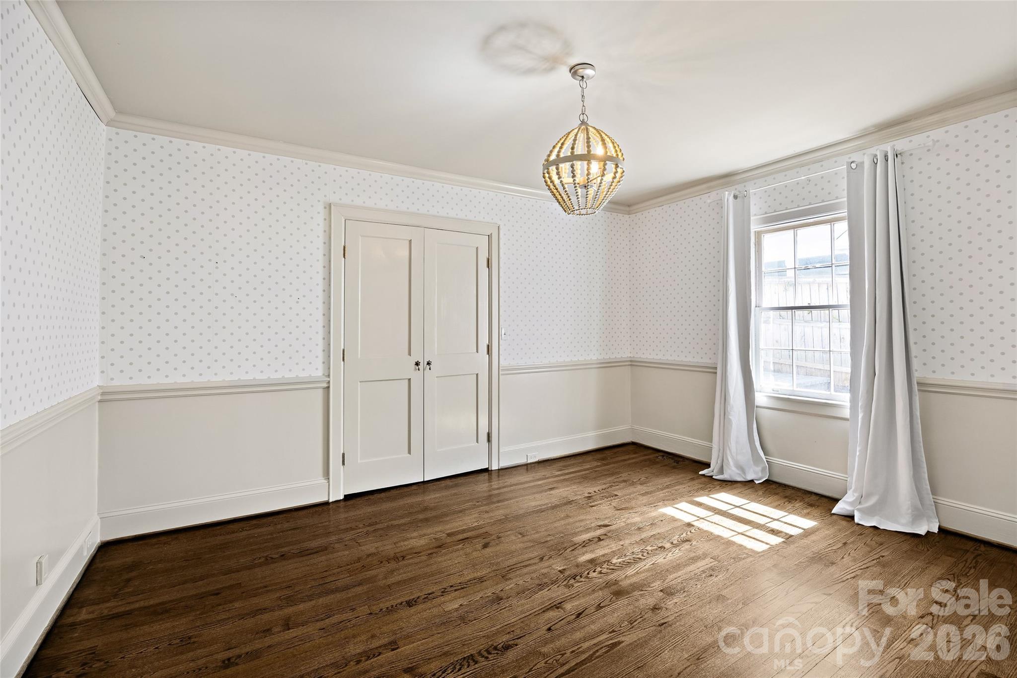 208 Wales Avenue Property Photo 15