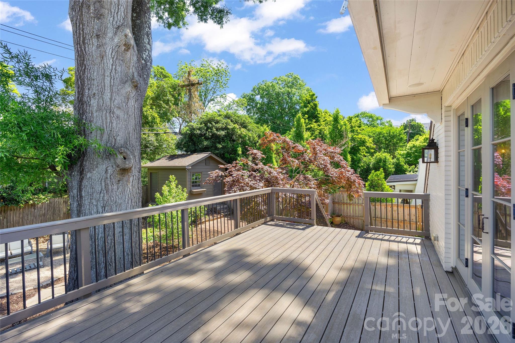 208 Wales Avenue Property Photo 28