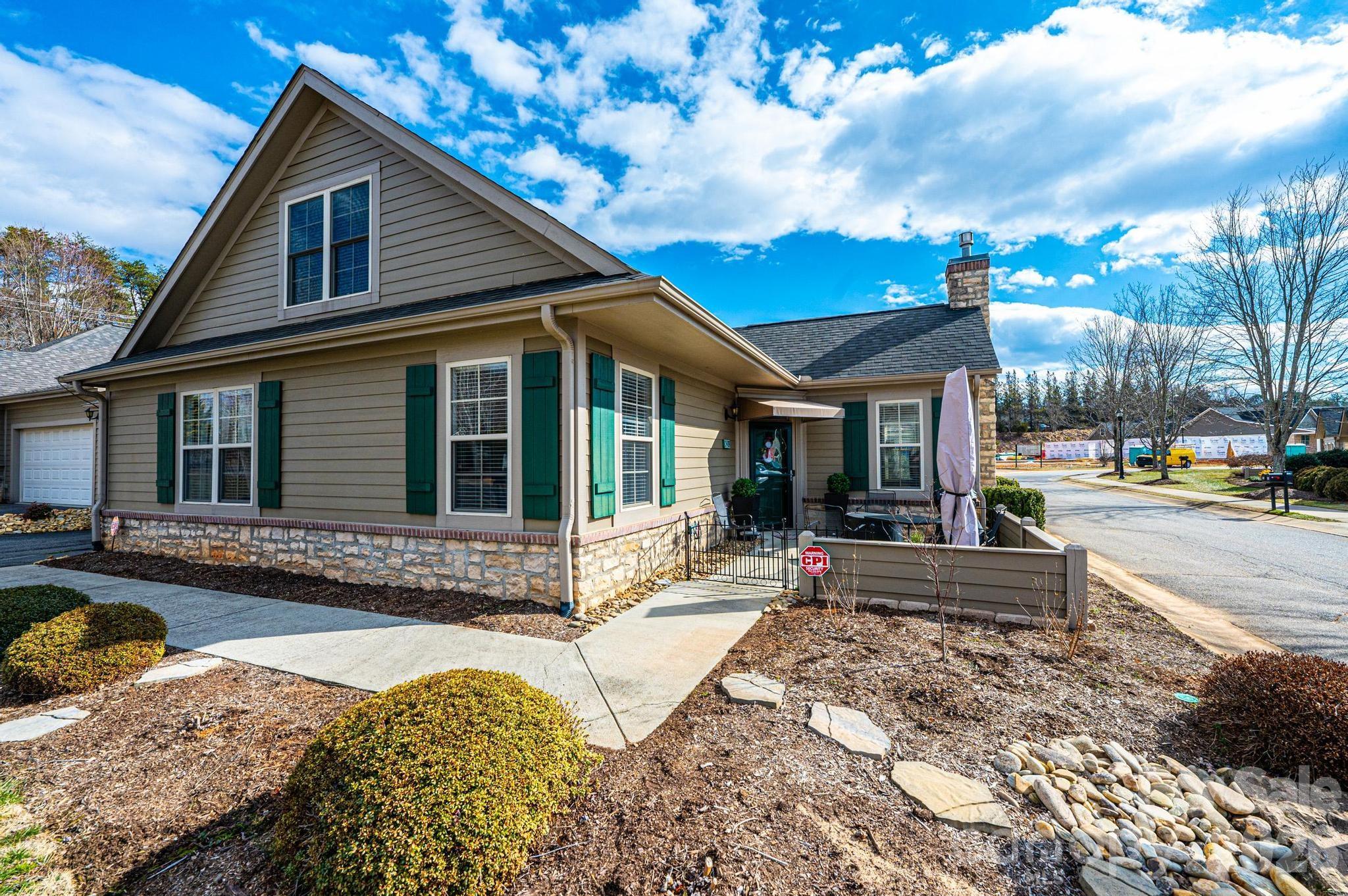 823 Wynnshire Drive C Property Photo 3