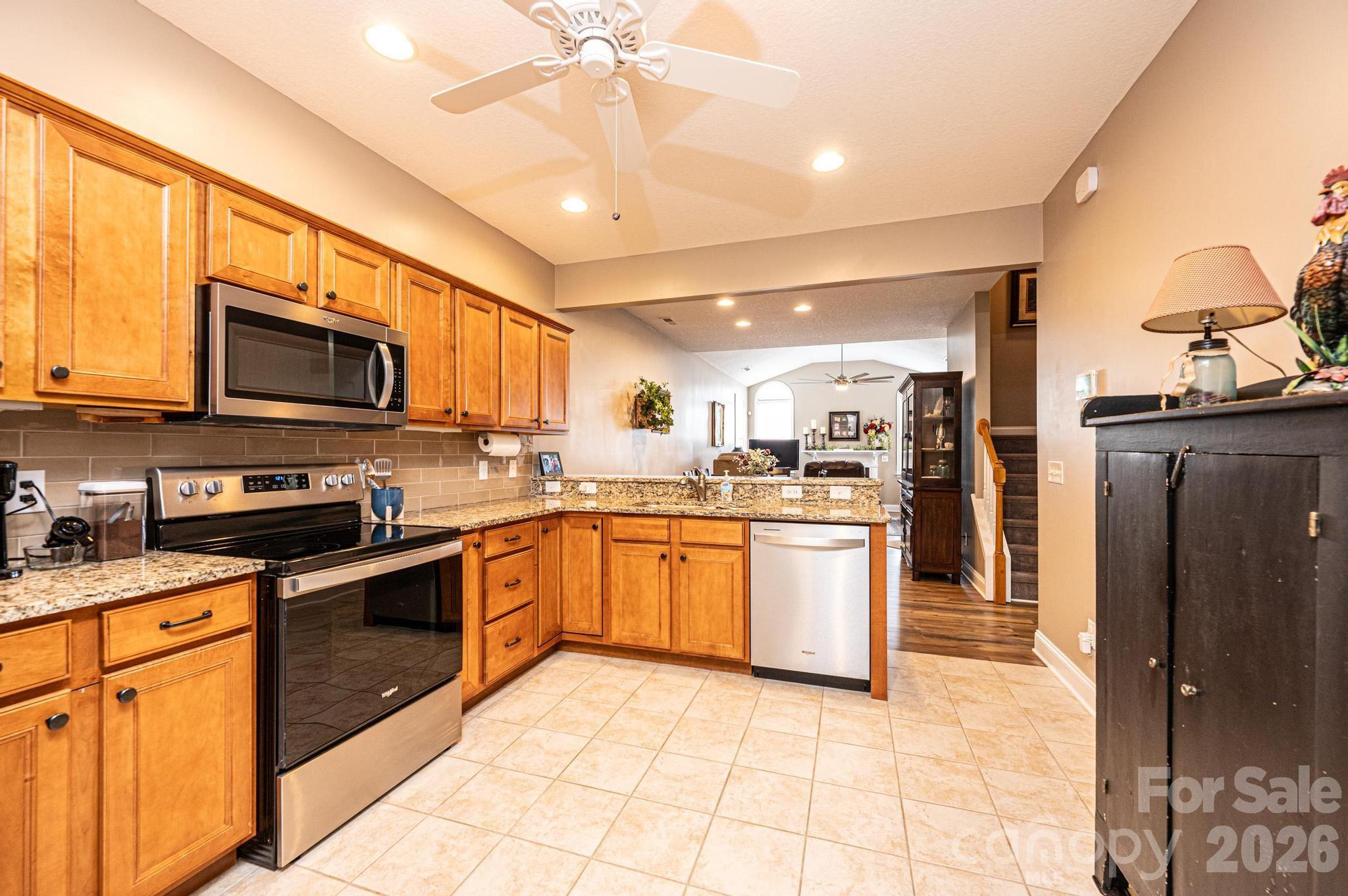 823 Wynnshire Drive C Property Photo 16