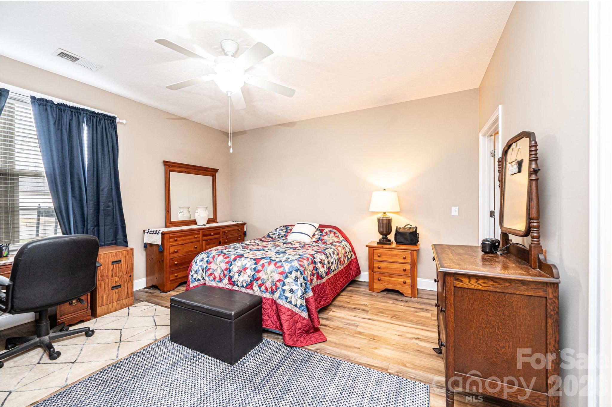 823 Wynnshire Drive C Property Photo 20