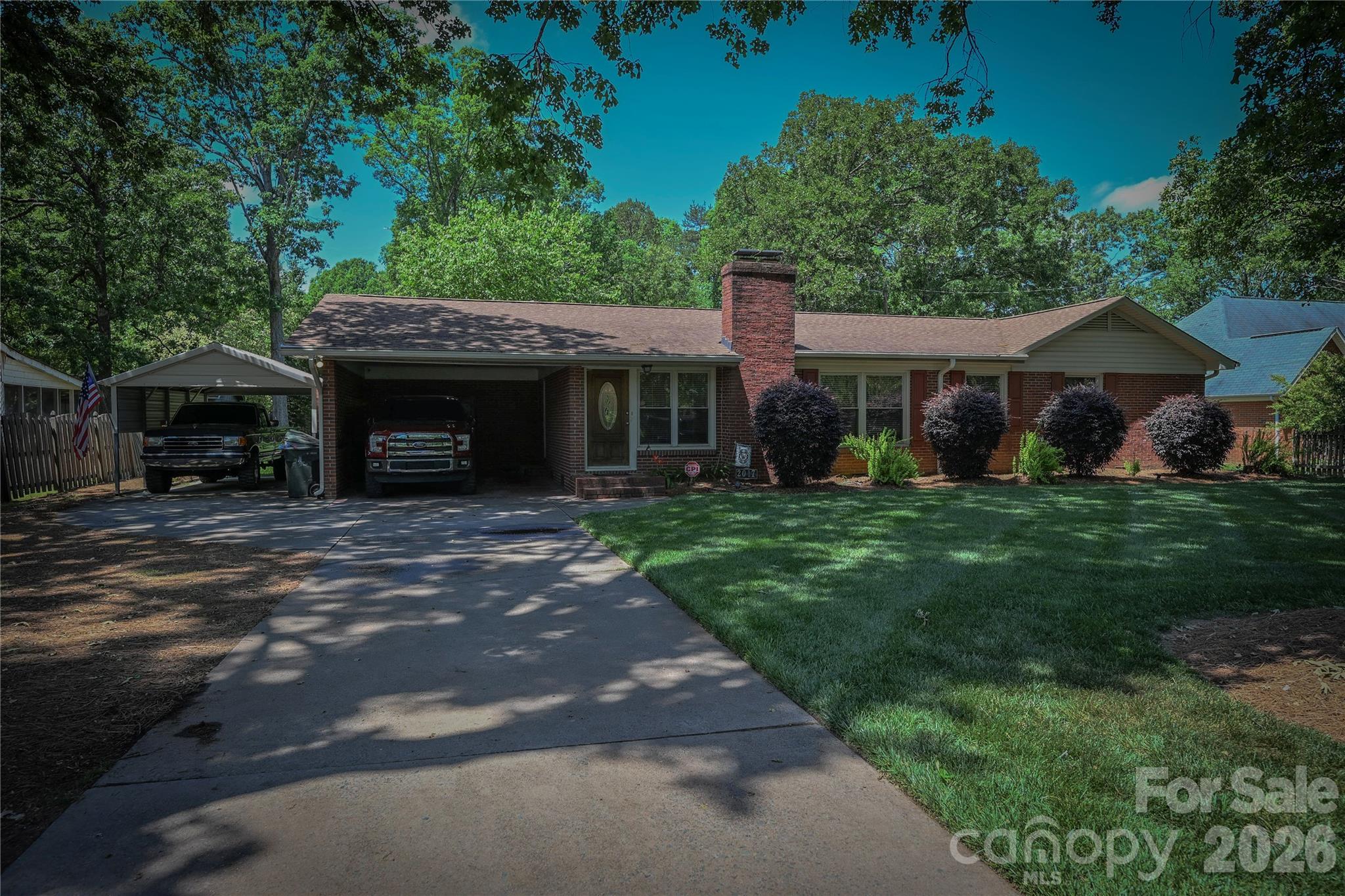 2017 Wilson Avenue Property Photo 3