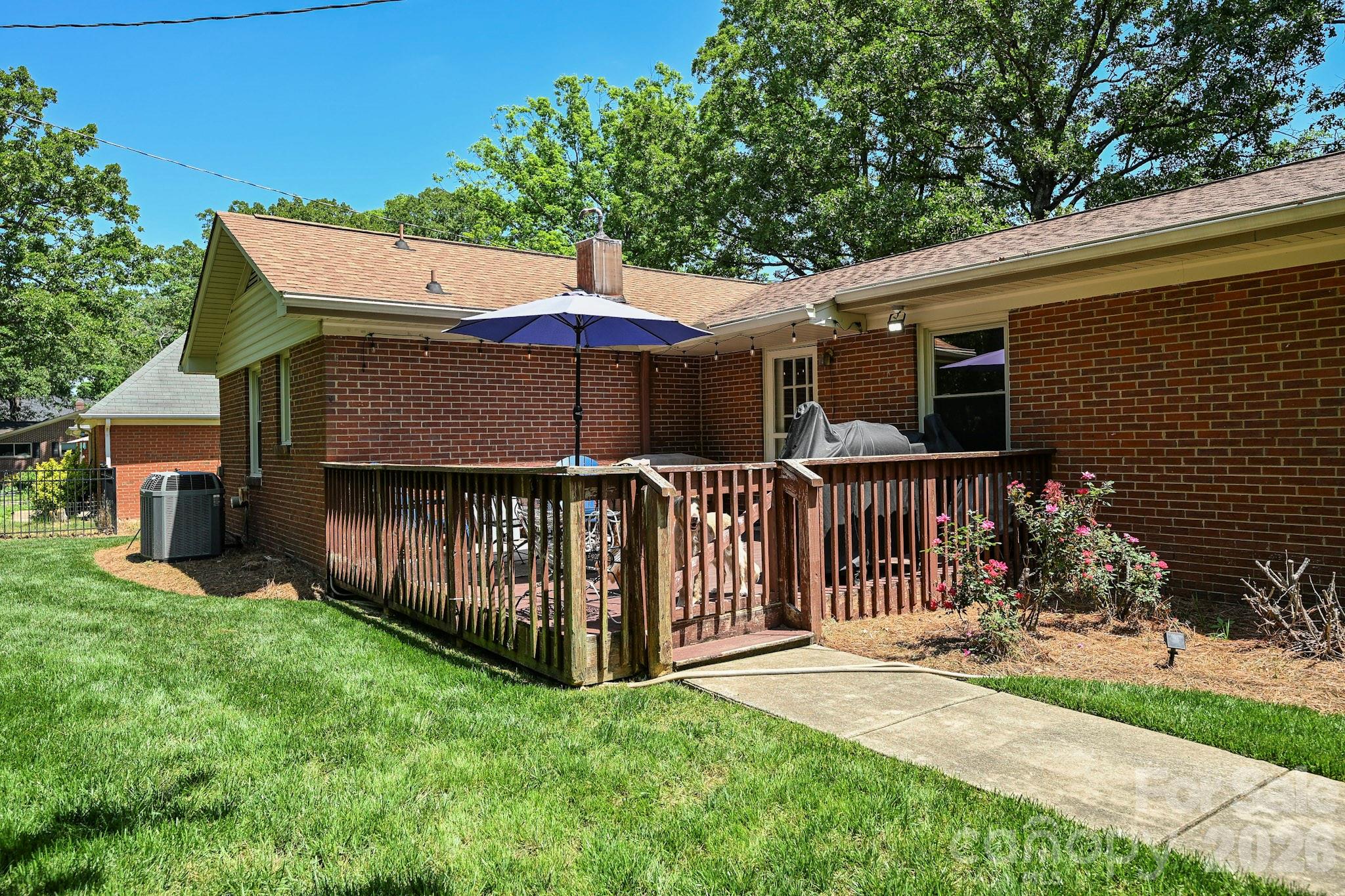 2017 Wilson Avenue Property Photo 8