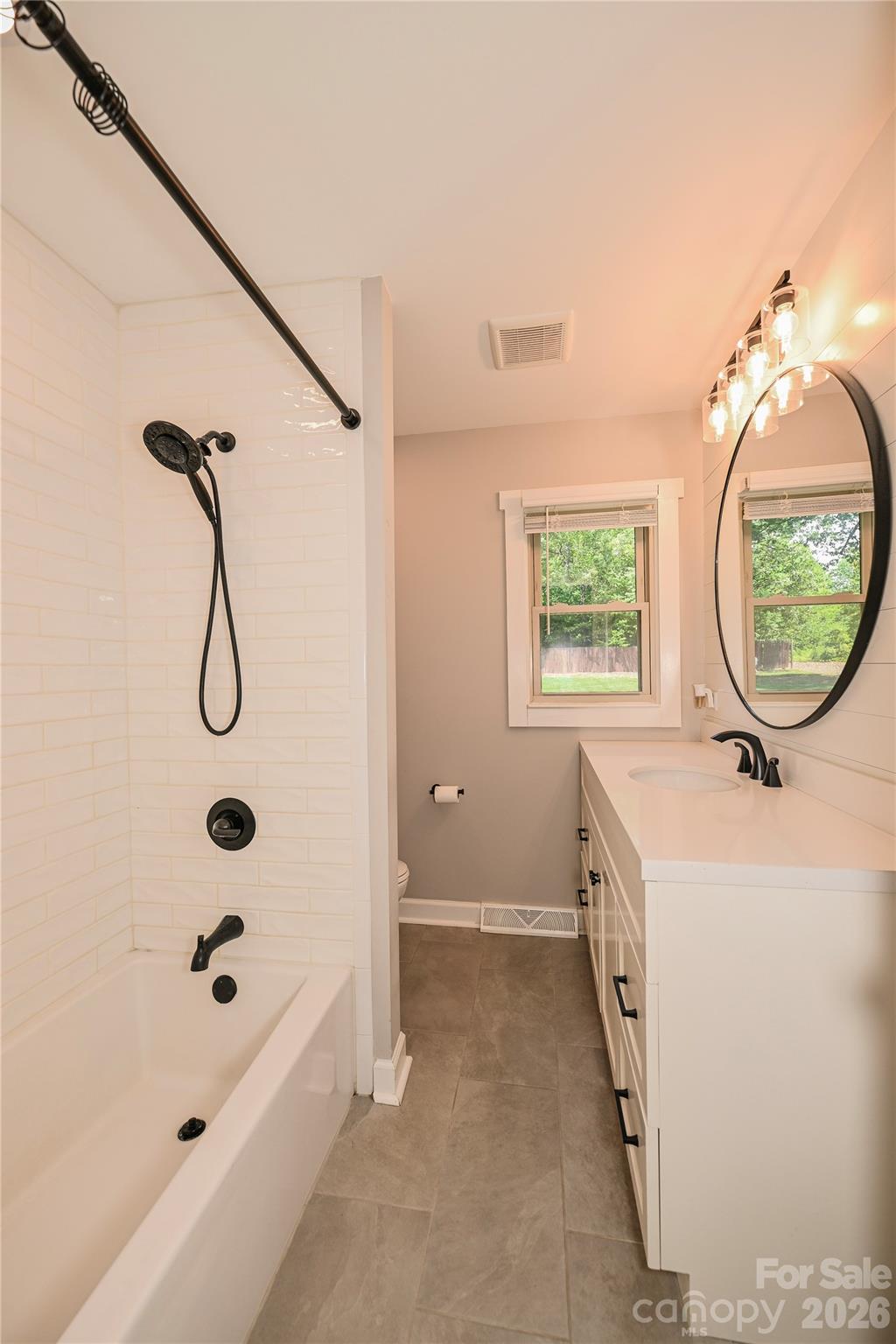 2017 Wilson Avenue Property Photo 24