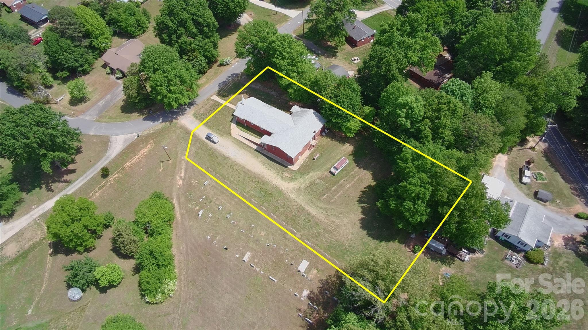 1205 Masonic Drive Property Photo 2