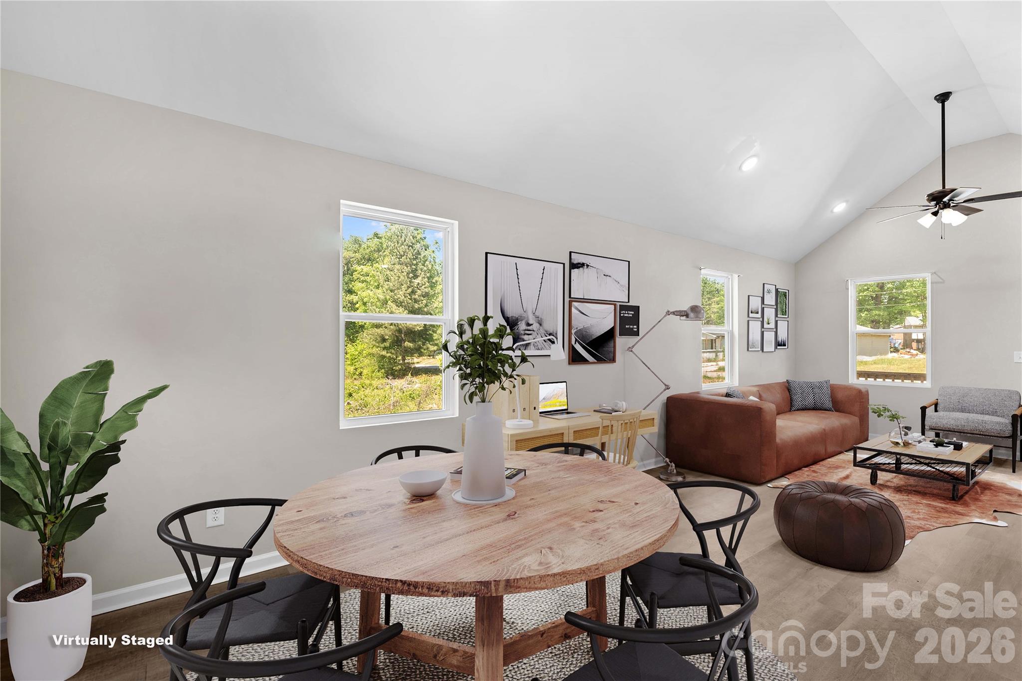 412 Royal Street Property Photo 9