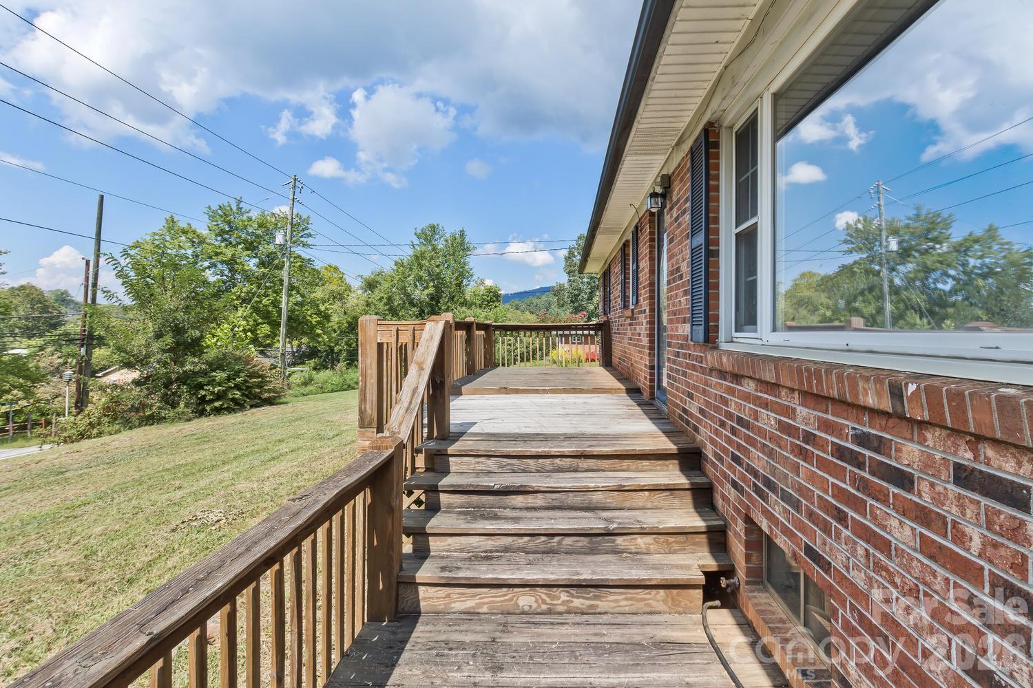 379 Bee Tree Road Property Photo 4