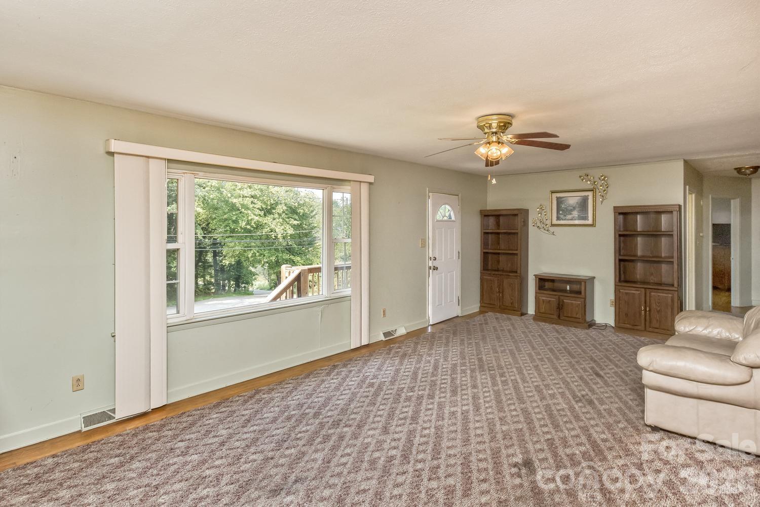 379 Bee Tree Road Property Photo 9