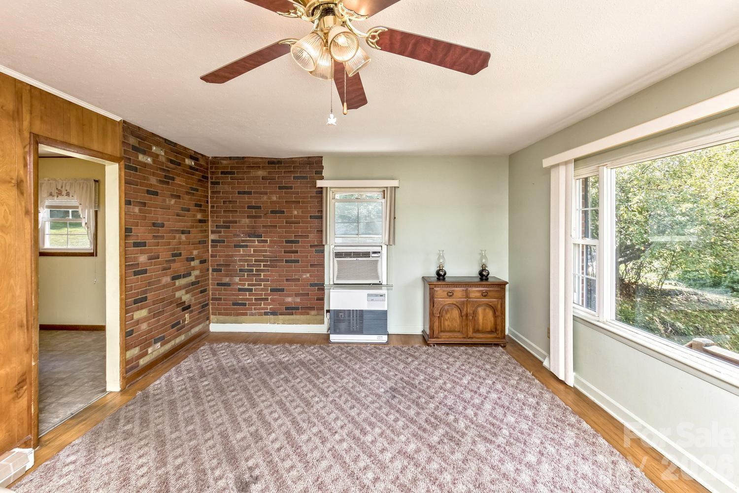 379 Bee Tree Road Property Photo 10
