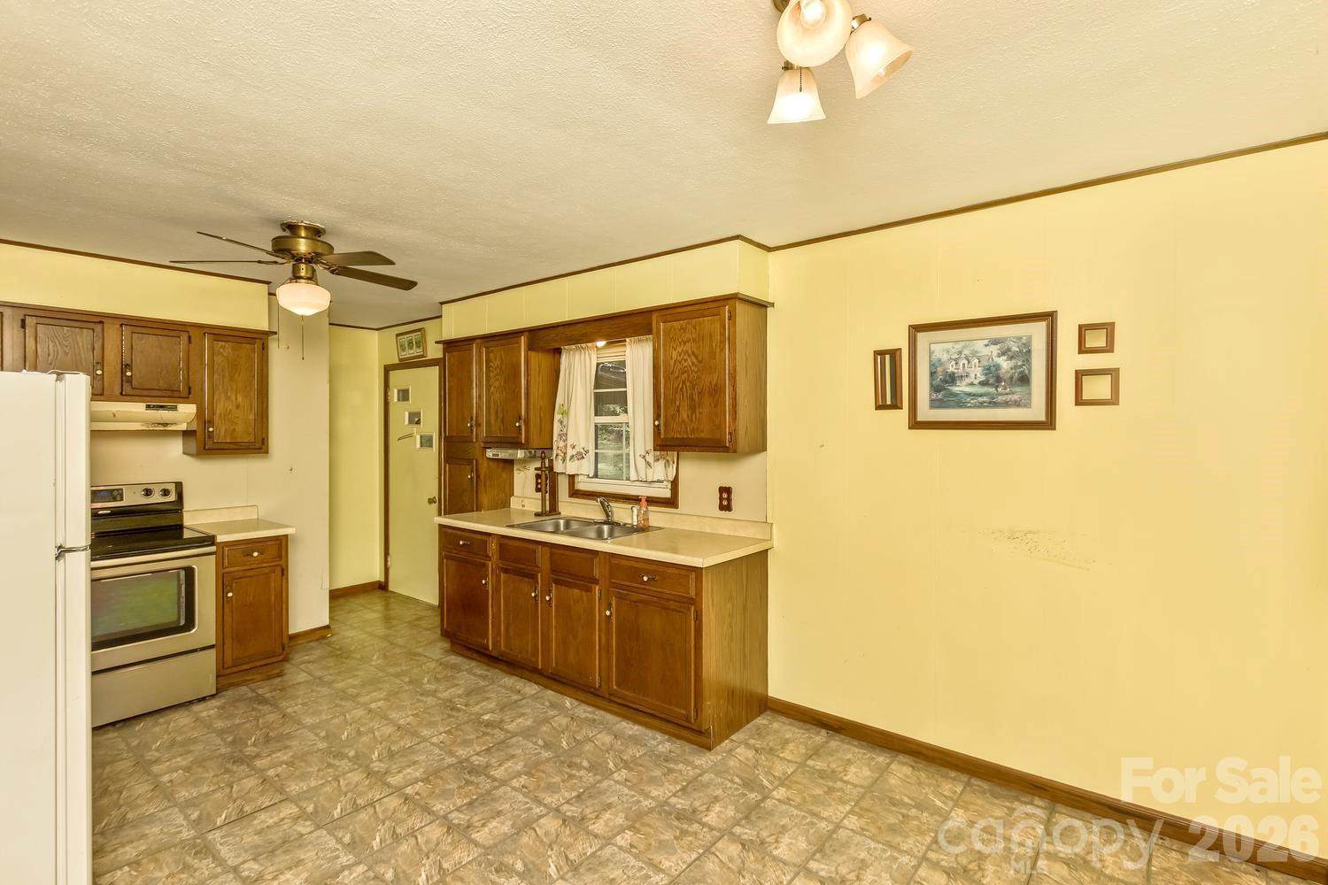 379 Bee Tree Road Property Photo 11