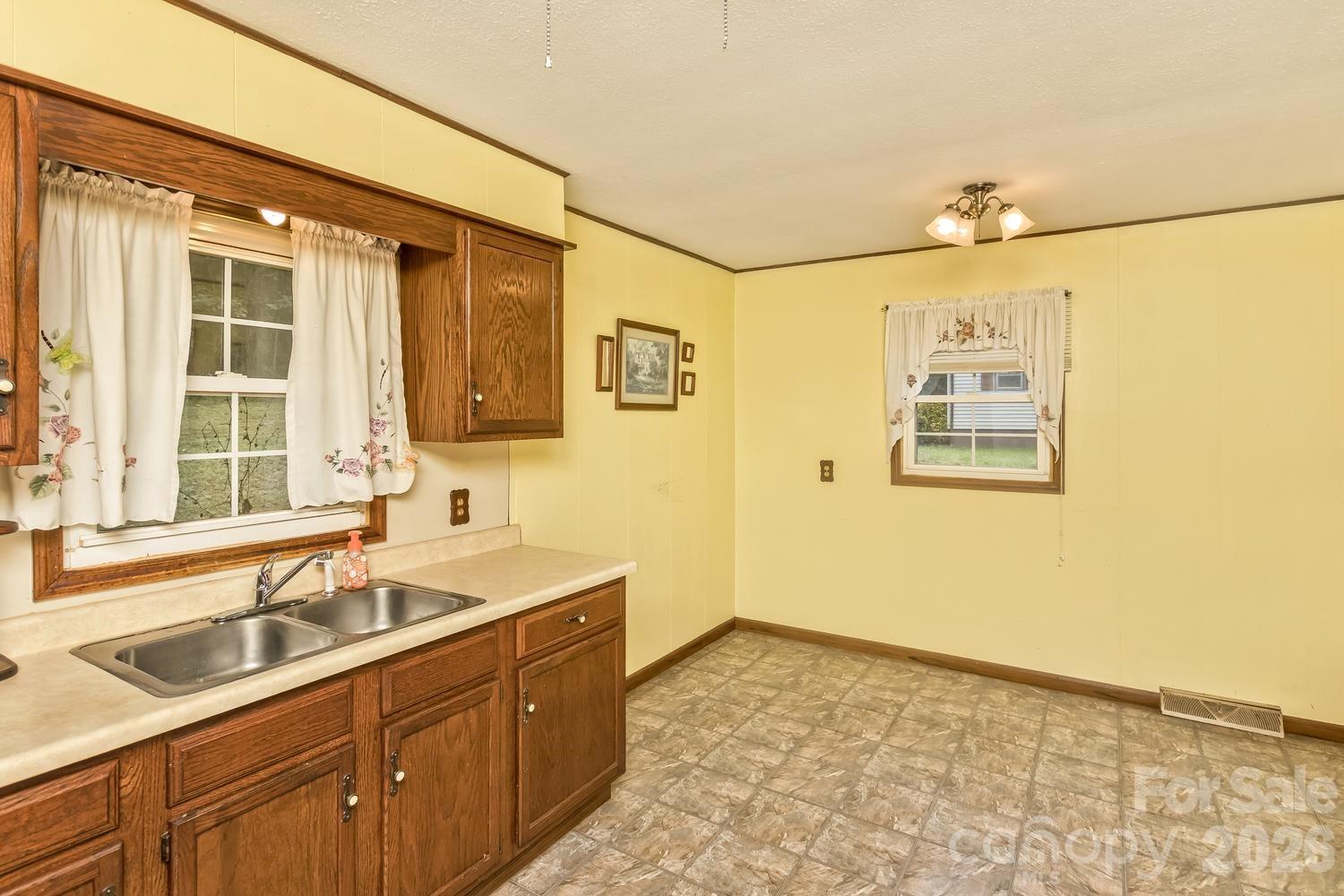 379 Bee Tree Road Property Photo 13