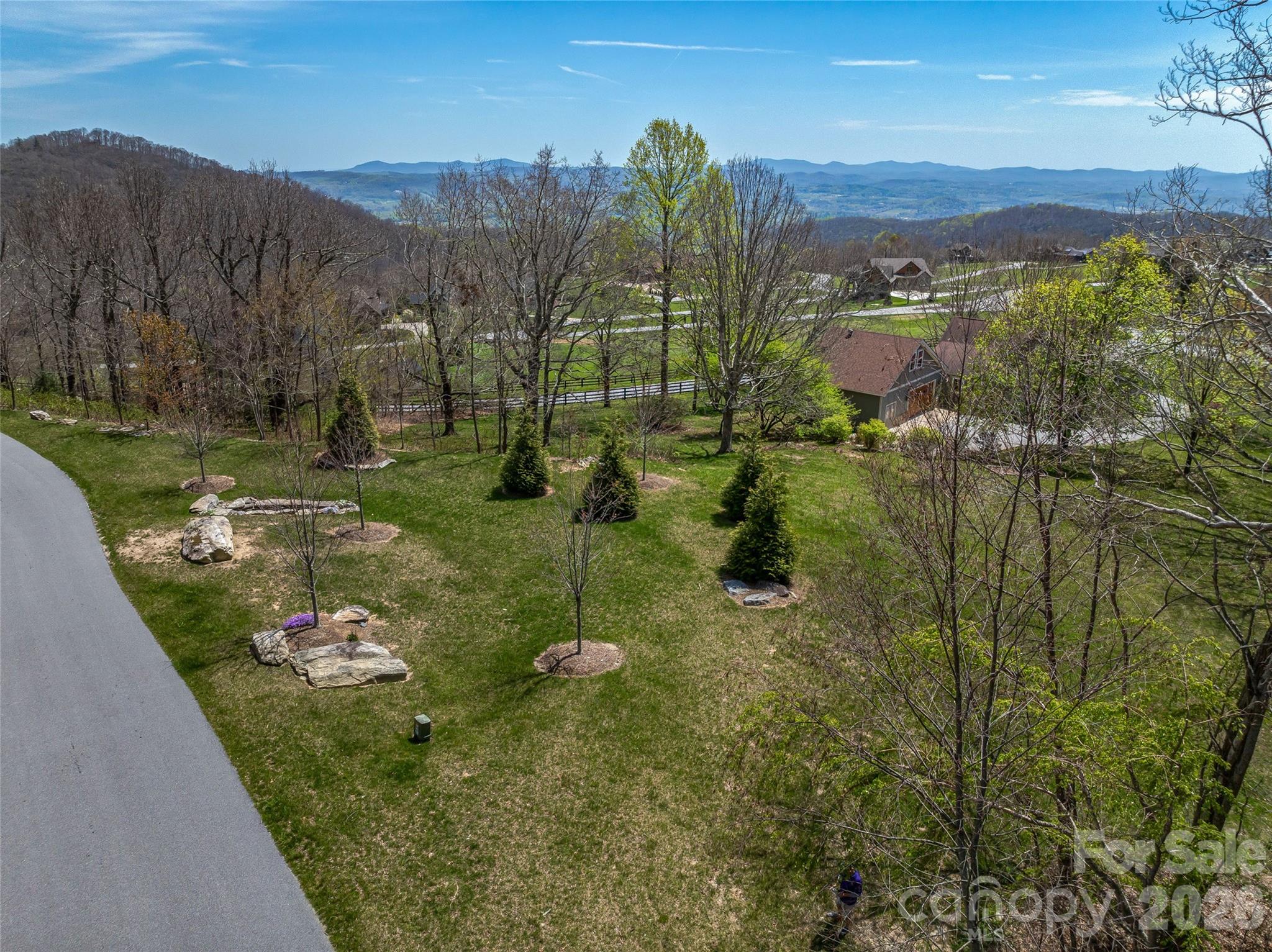 88 Autumn Ridge Lane 66 Property Photo 12