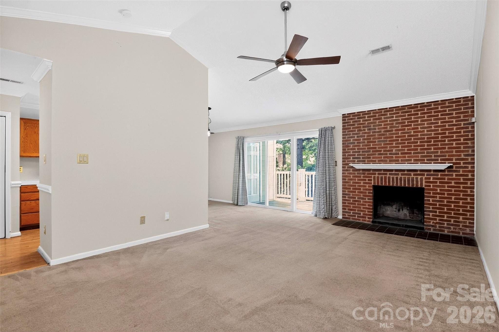 9234 Kings Canyon Drive Property Photo 7